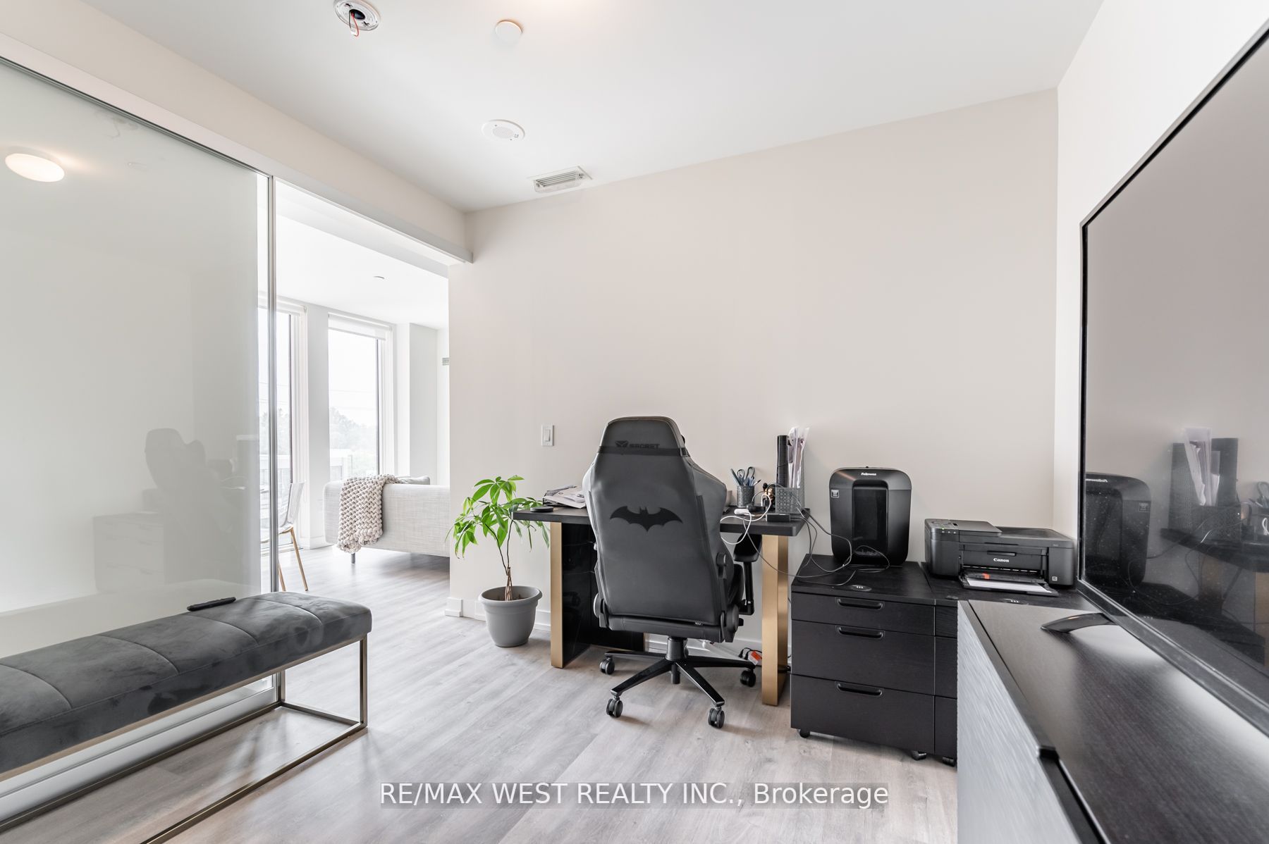 2300 St Clair Ave W, #303
