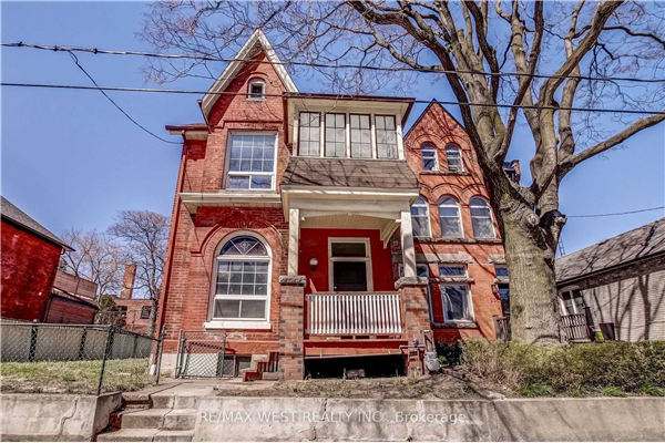 252 Annette St, Toronto