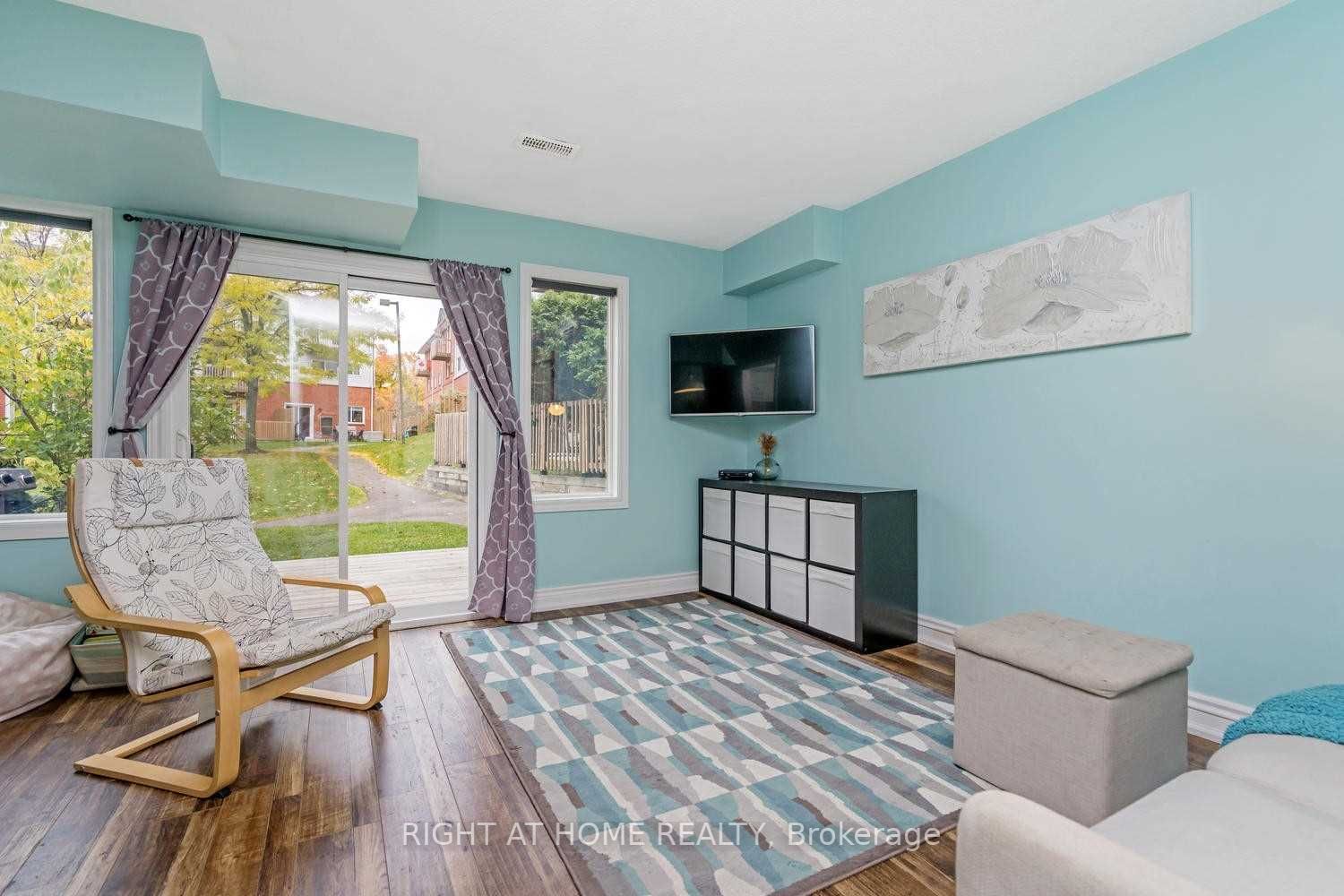 54 Stewart Maclaren Rd, #56