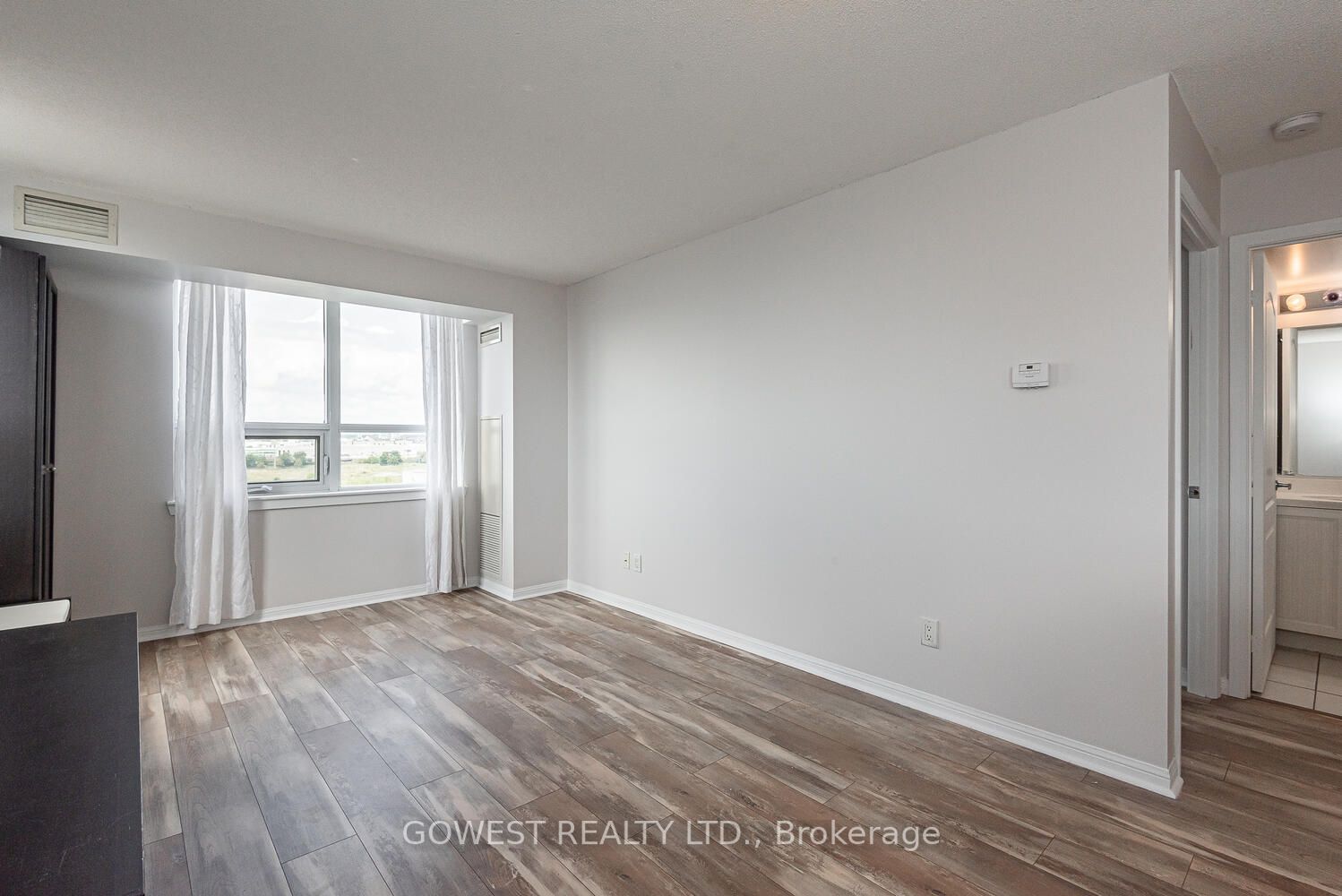 4 Elsinore Path, #912