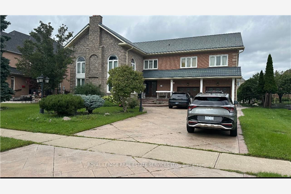 2245 Erin Centre Blvd, Mississauga