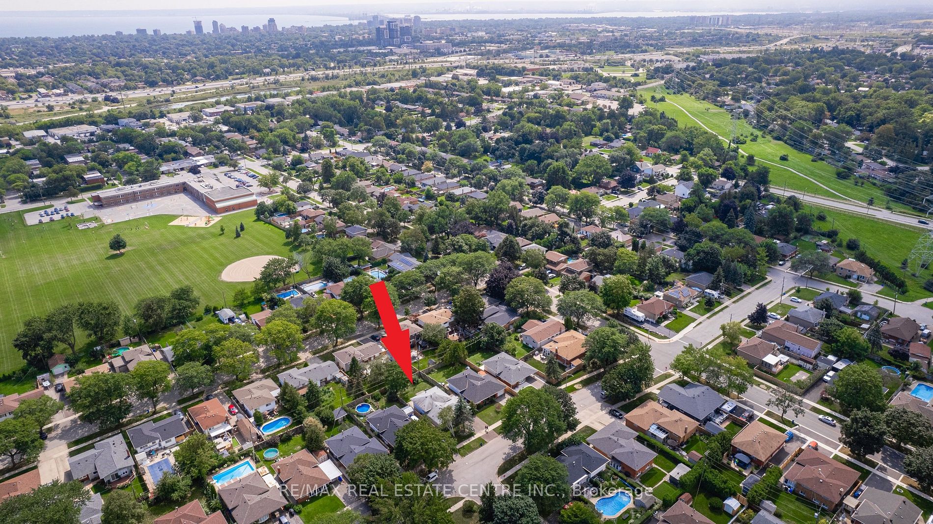2402 Tait Avenue