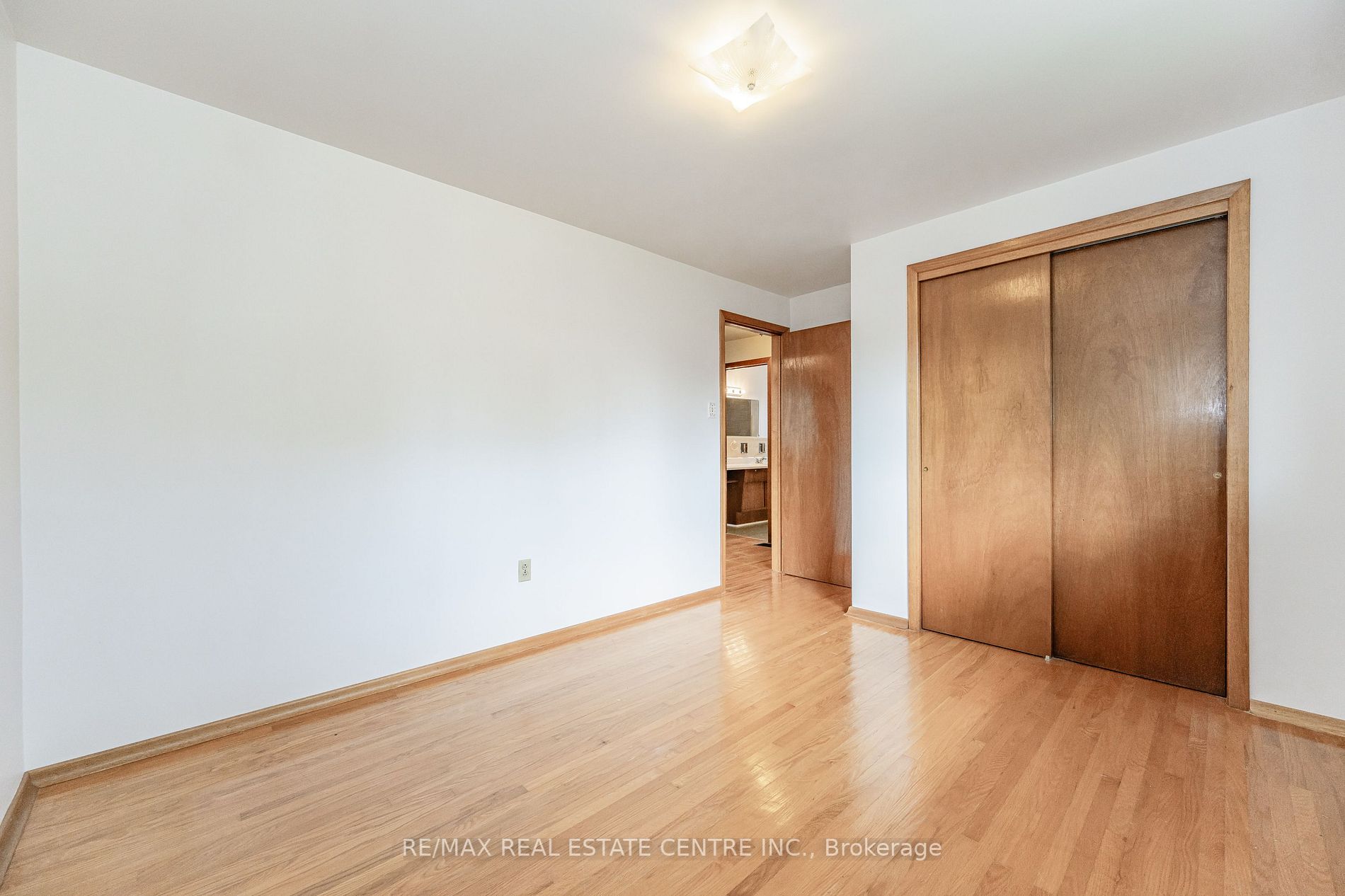 2402 Tait Avenue