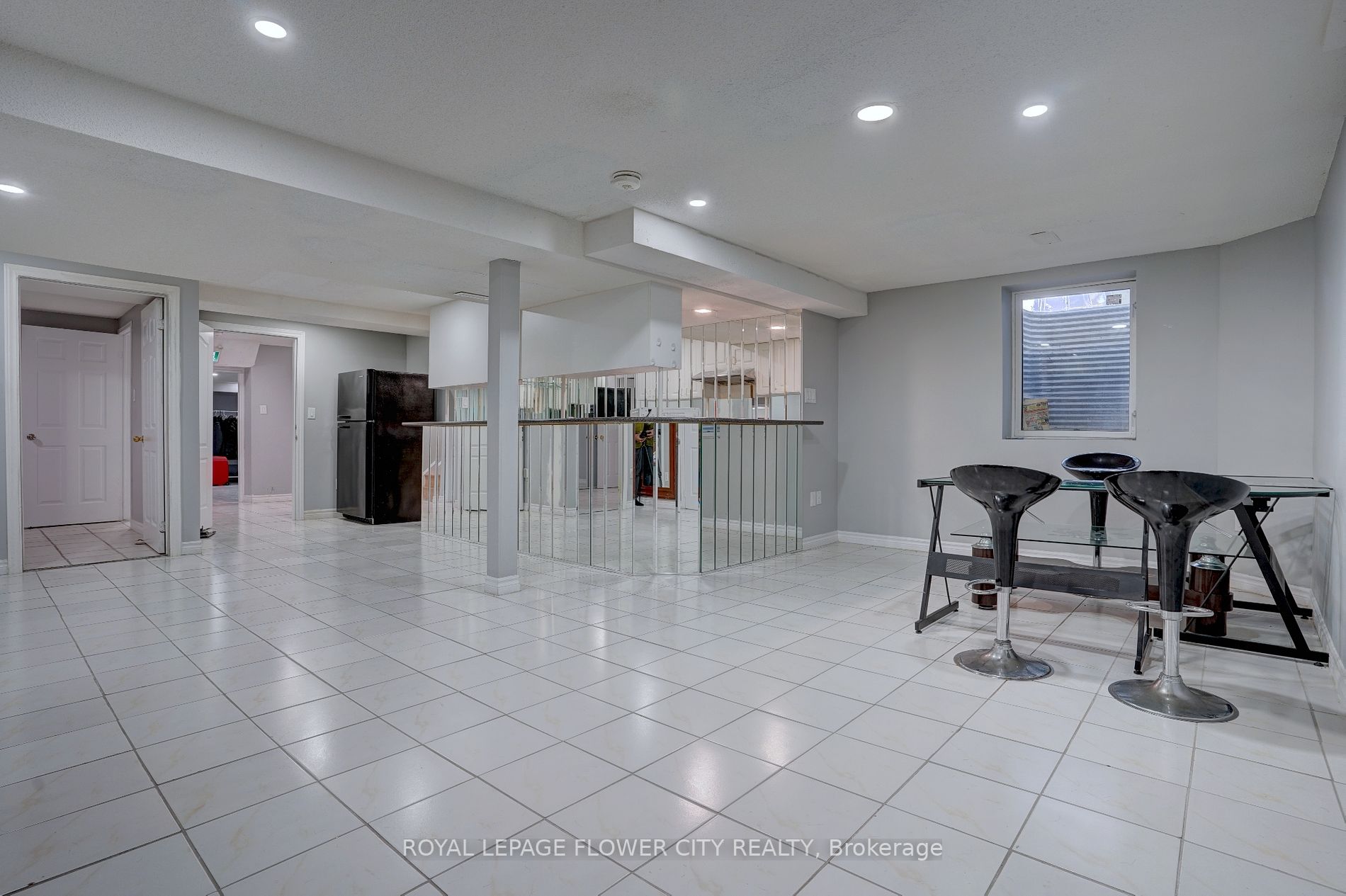 2 Black Hills Crt