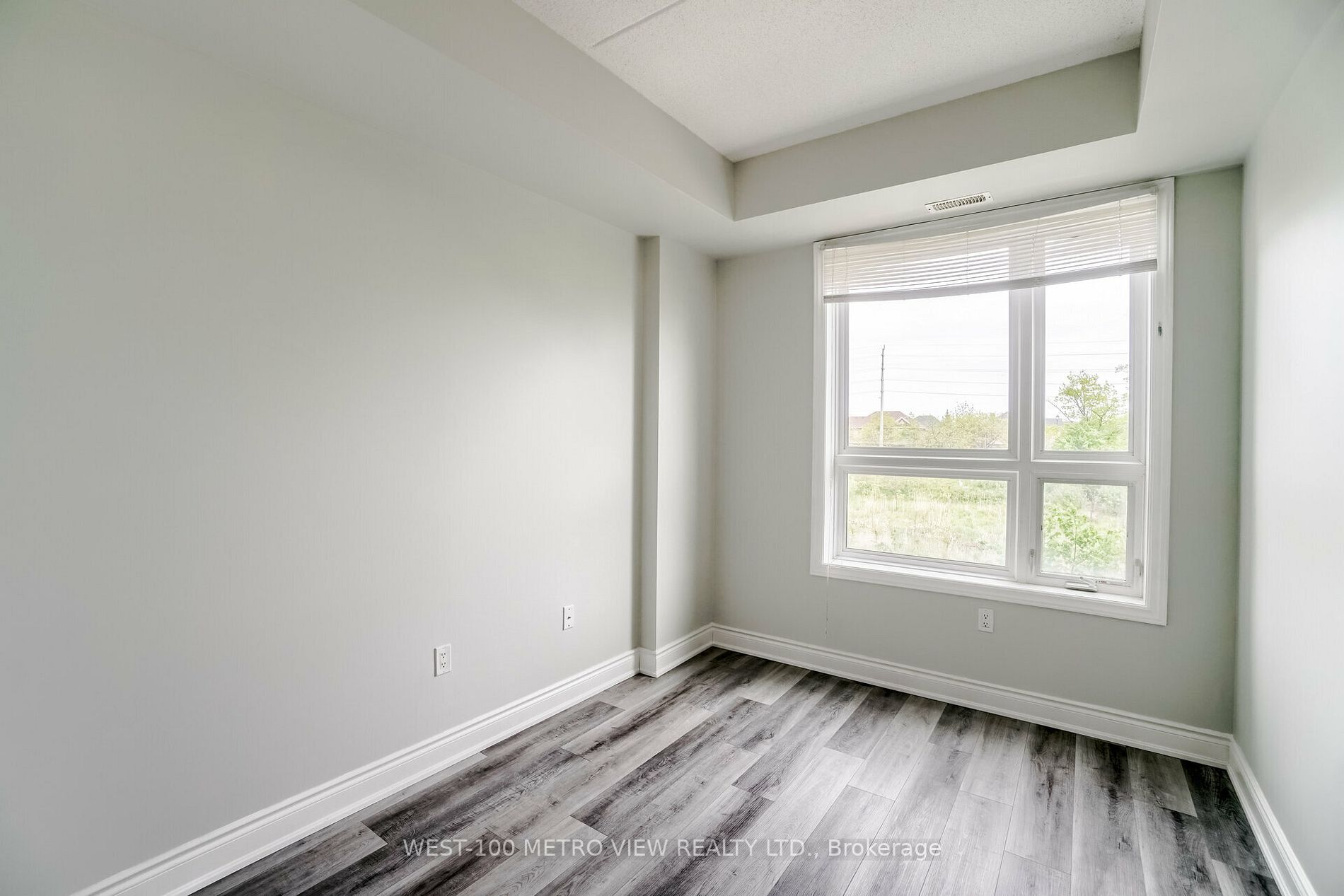 640 Sauve Street, #105