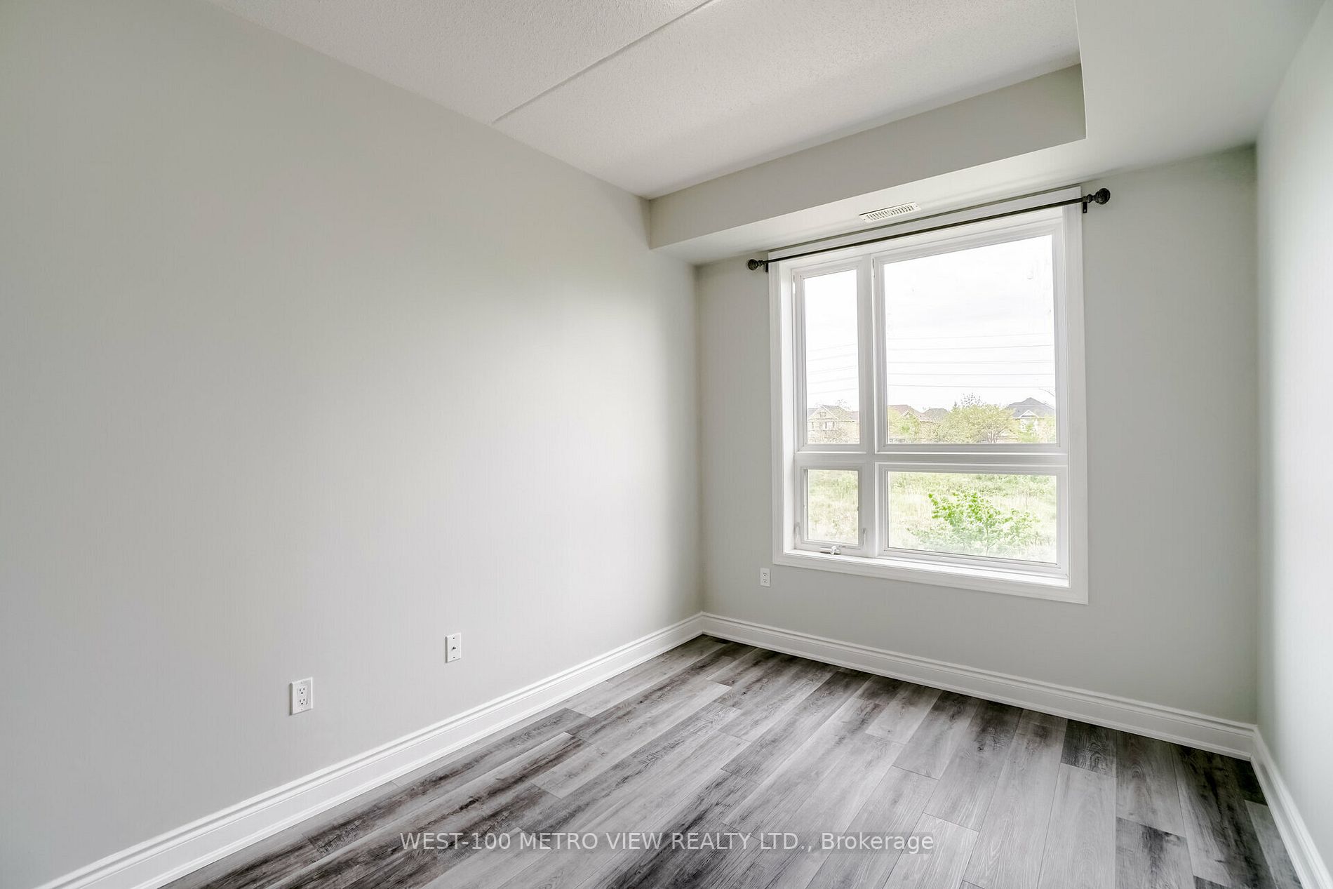 640 Sauve Street, #105