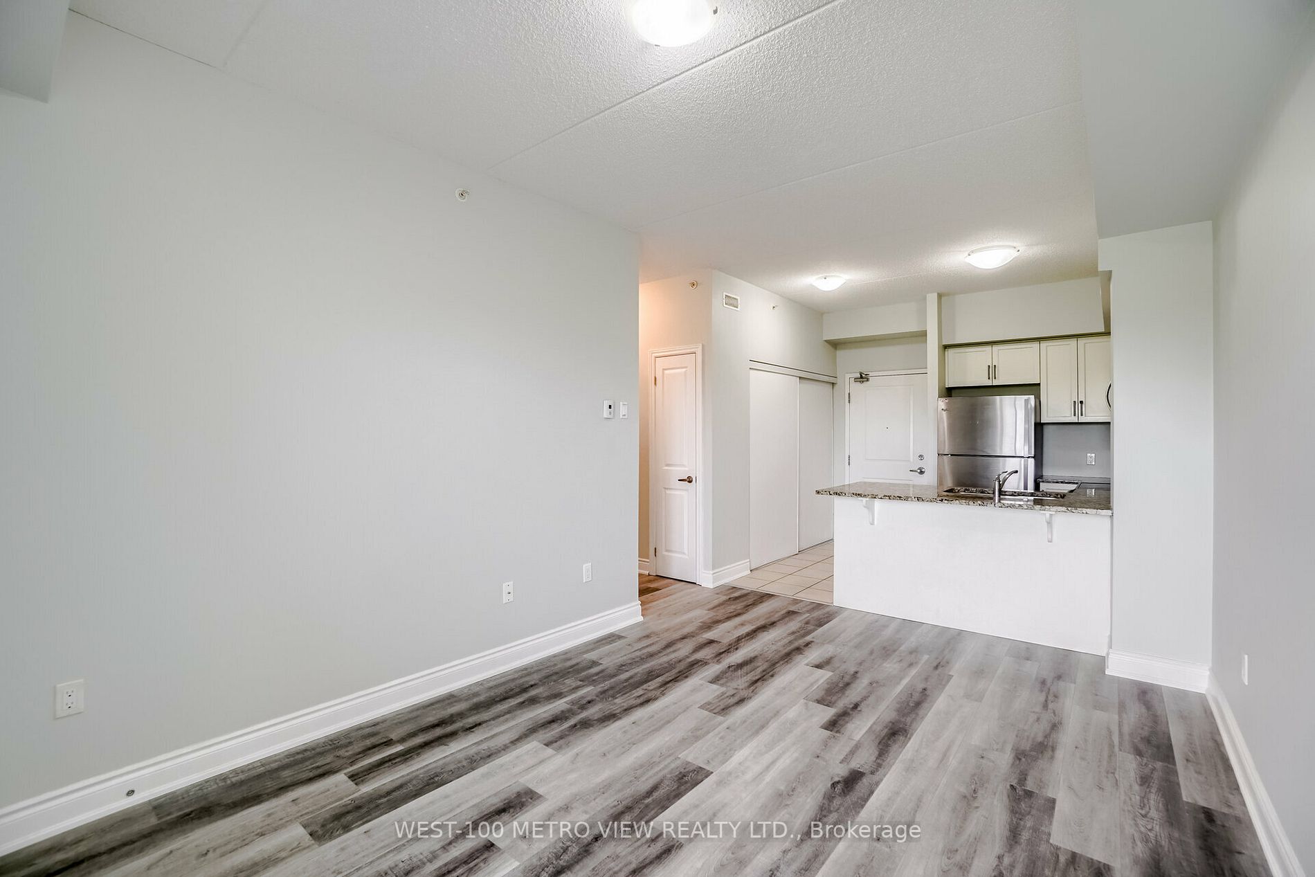 640 Sauve Street, #105