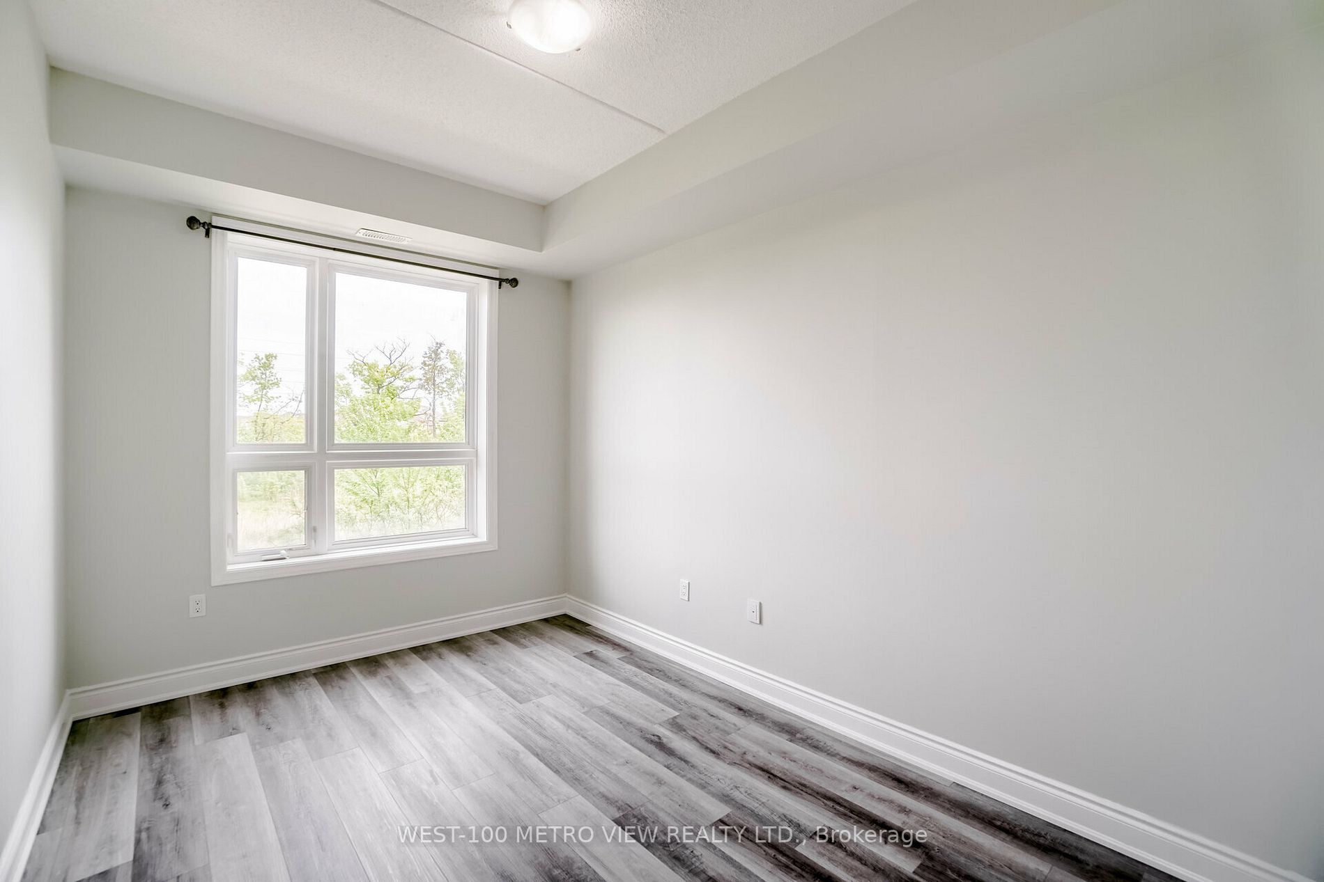 640 Sauve Street, #105
