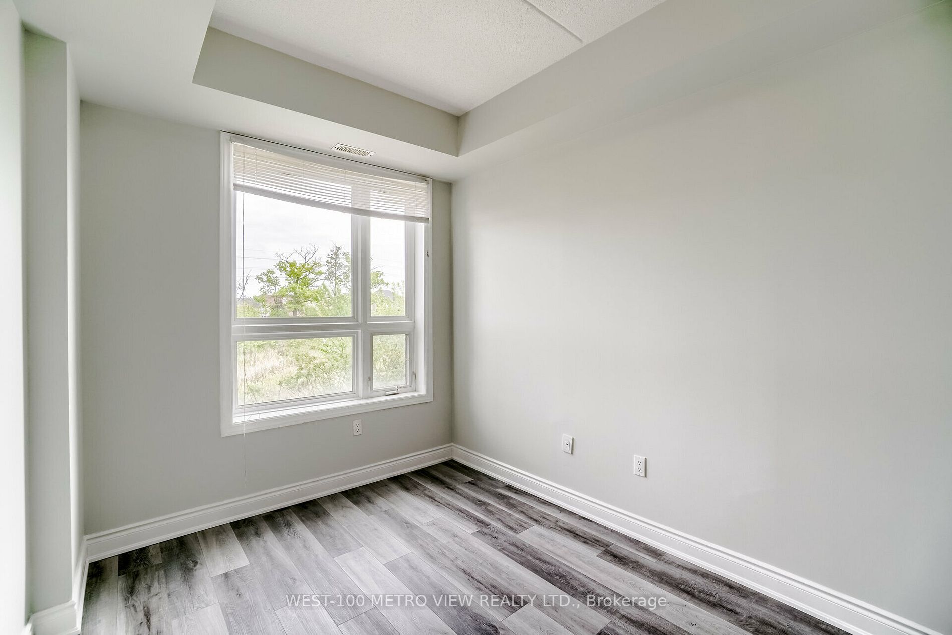 640 Sauve Street, #105