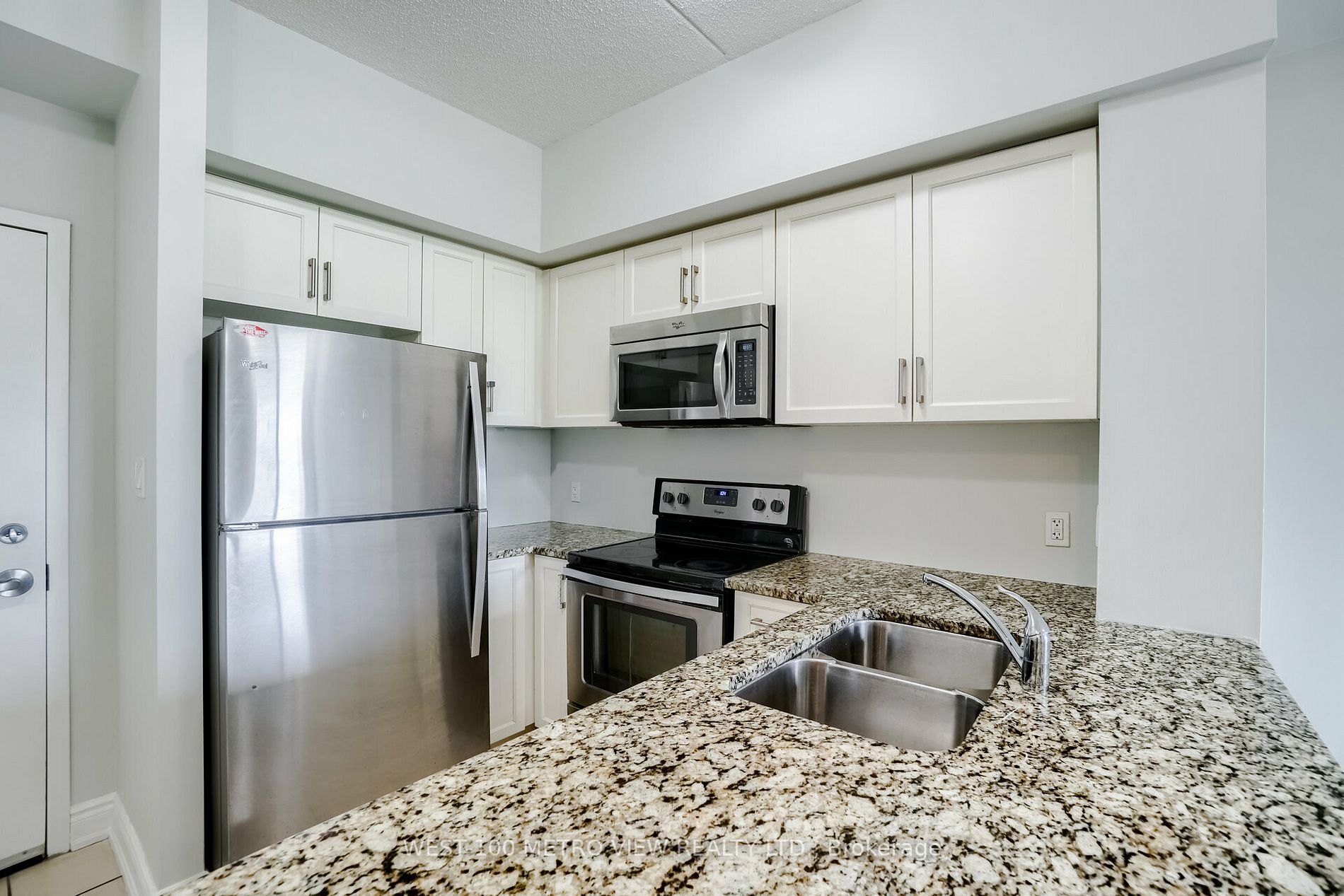 640 Sauve Street, #105