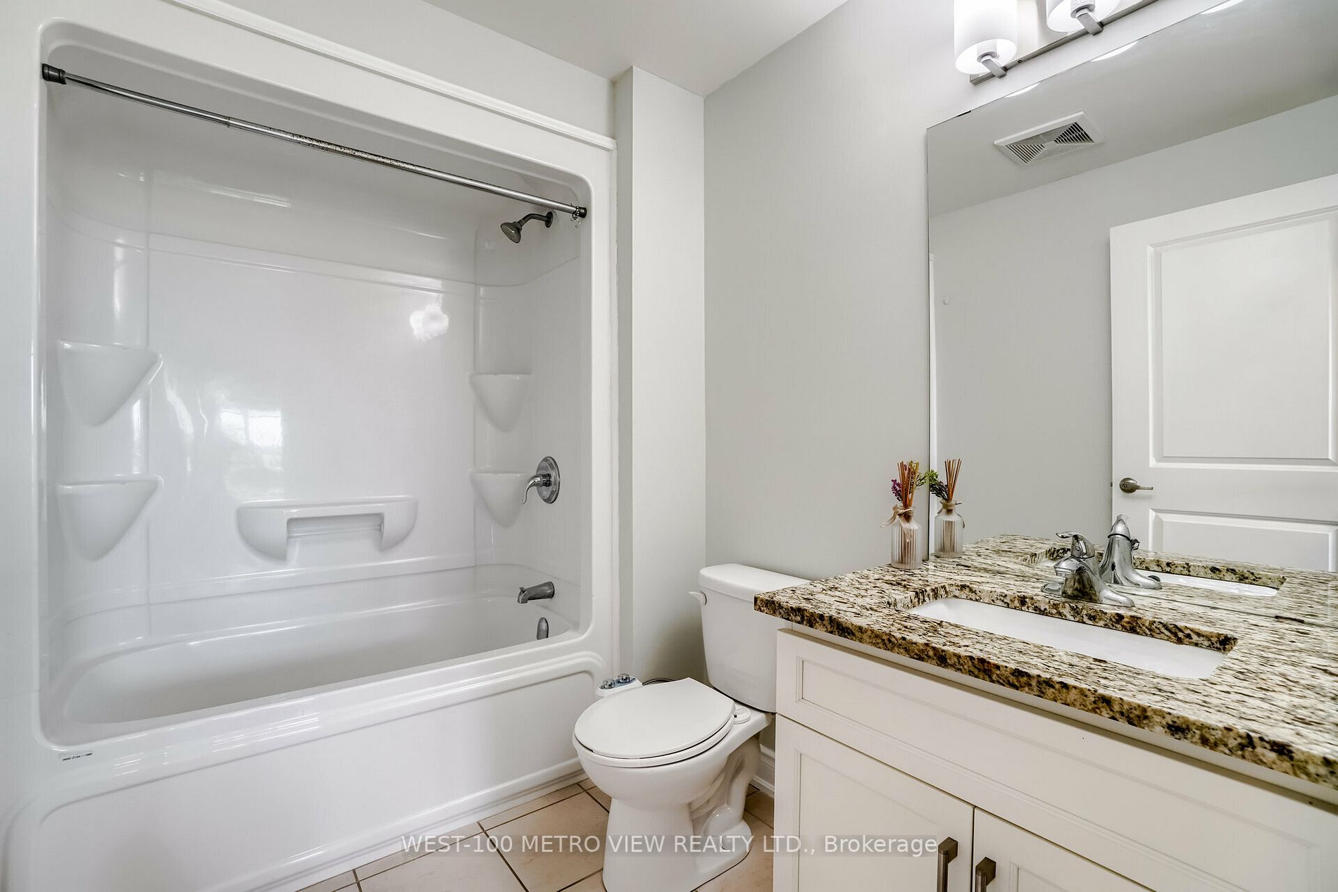 640 Sauve Street, #105