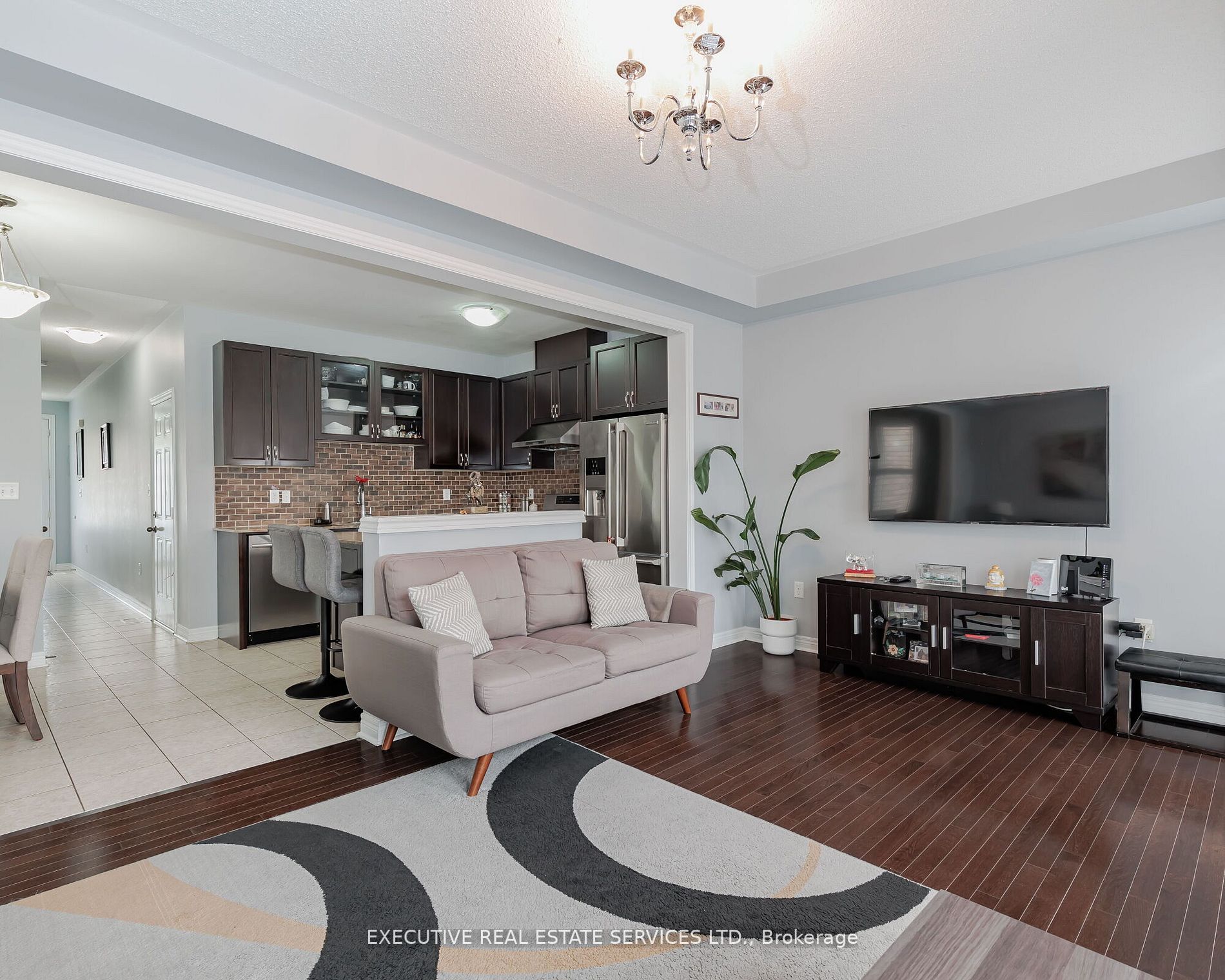 52 Bernadino St
