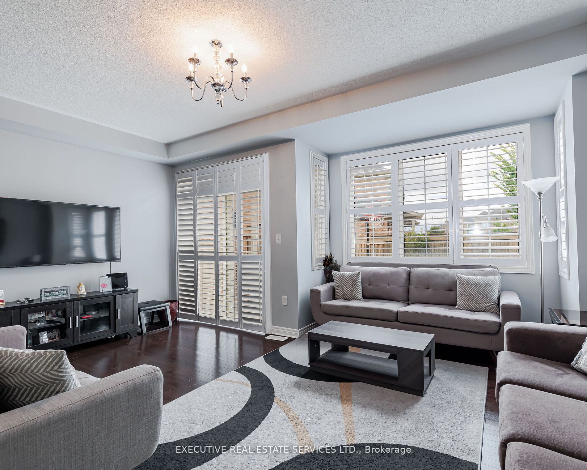 52 Bernadino St