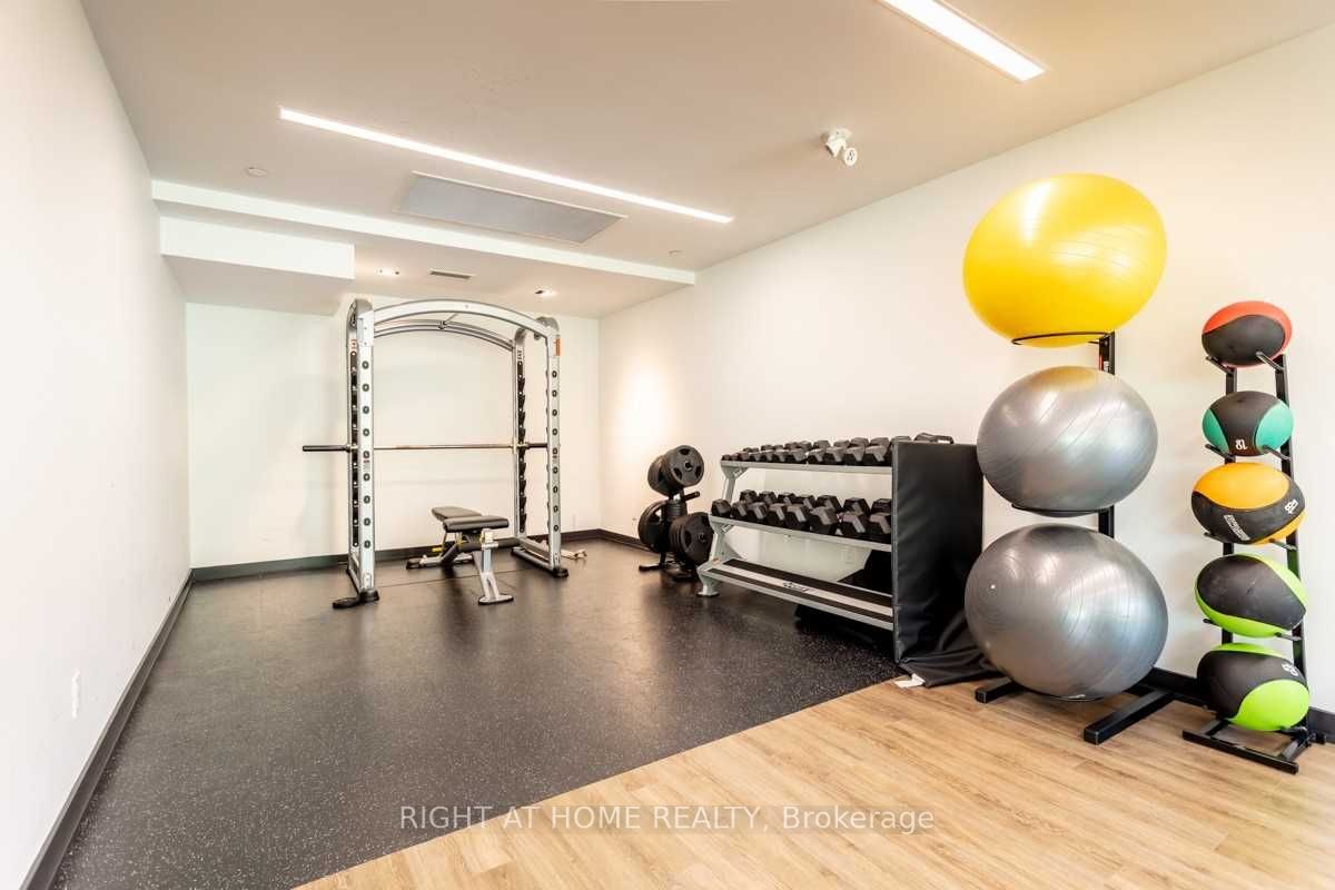 5240 Dundas St, #411