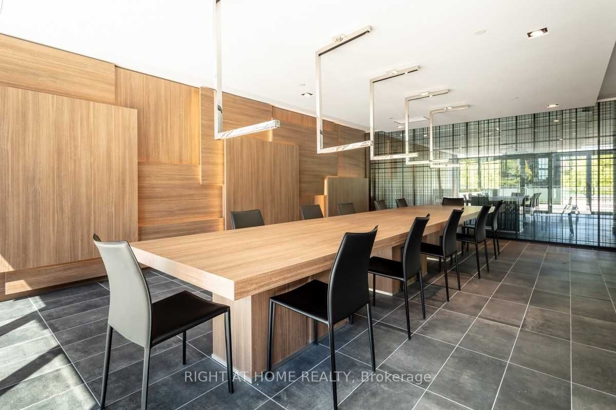 5240 Dundas St, #411