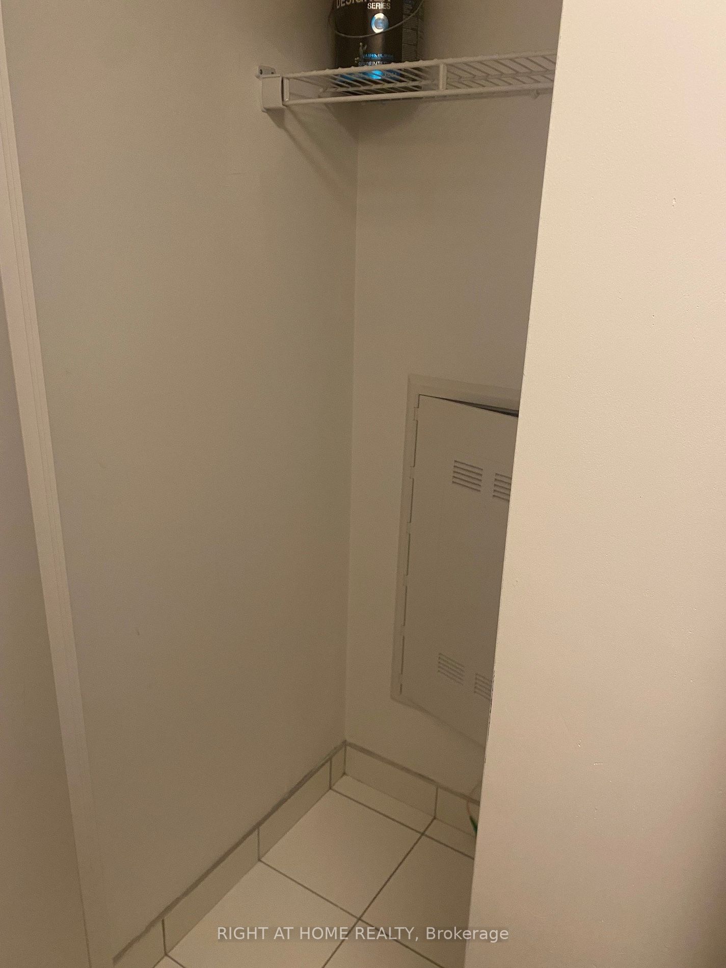 5240 Dundas St, #411