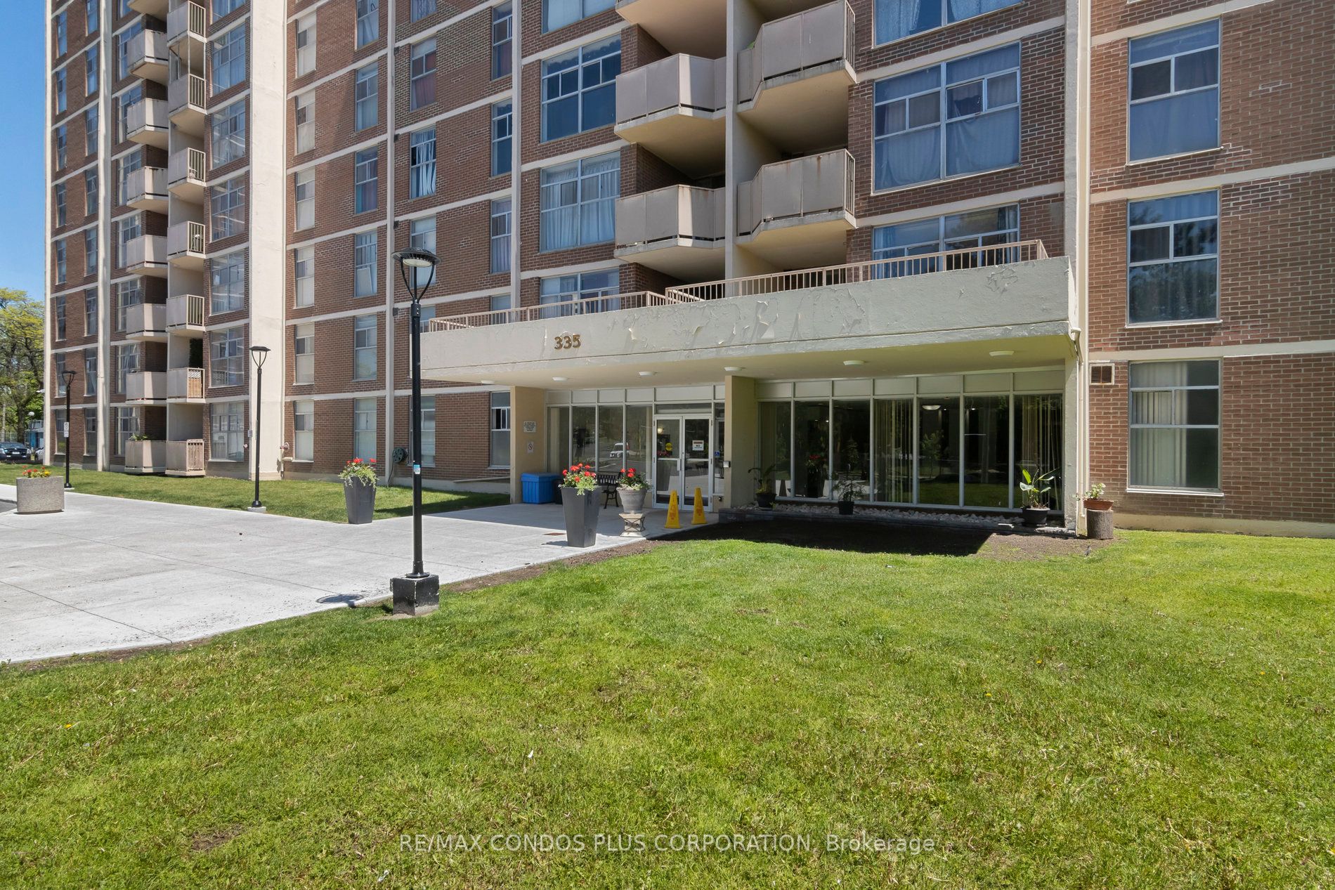 Listing W6813656 - Large Photo # 3