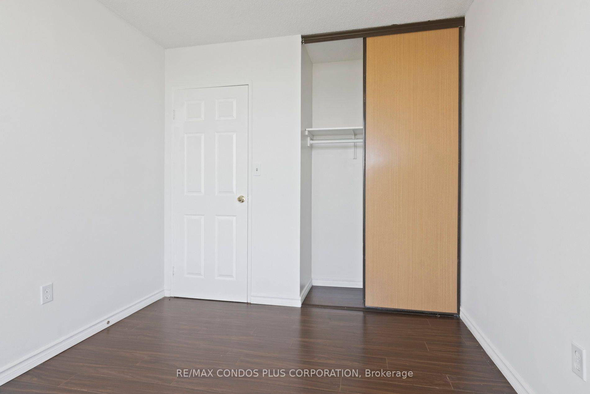 Listing W6813656 - Large Photo # 32