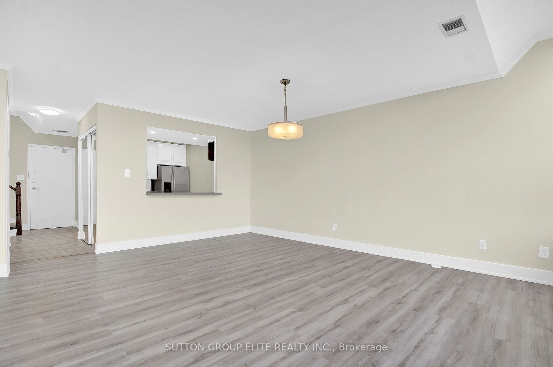 200 Robert Speck Pkwy N, #Ph5