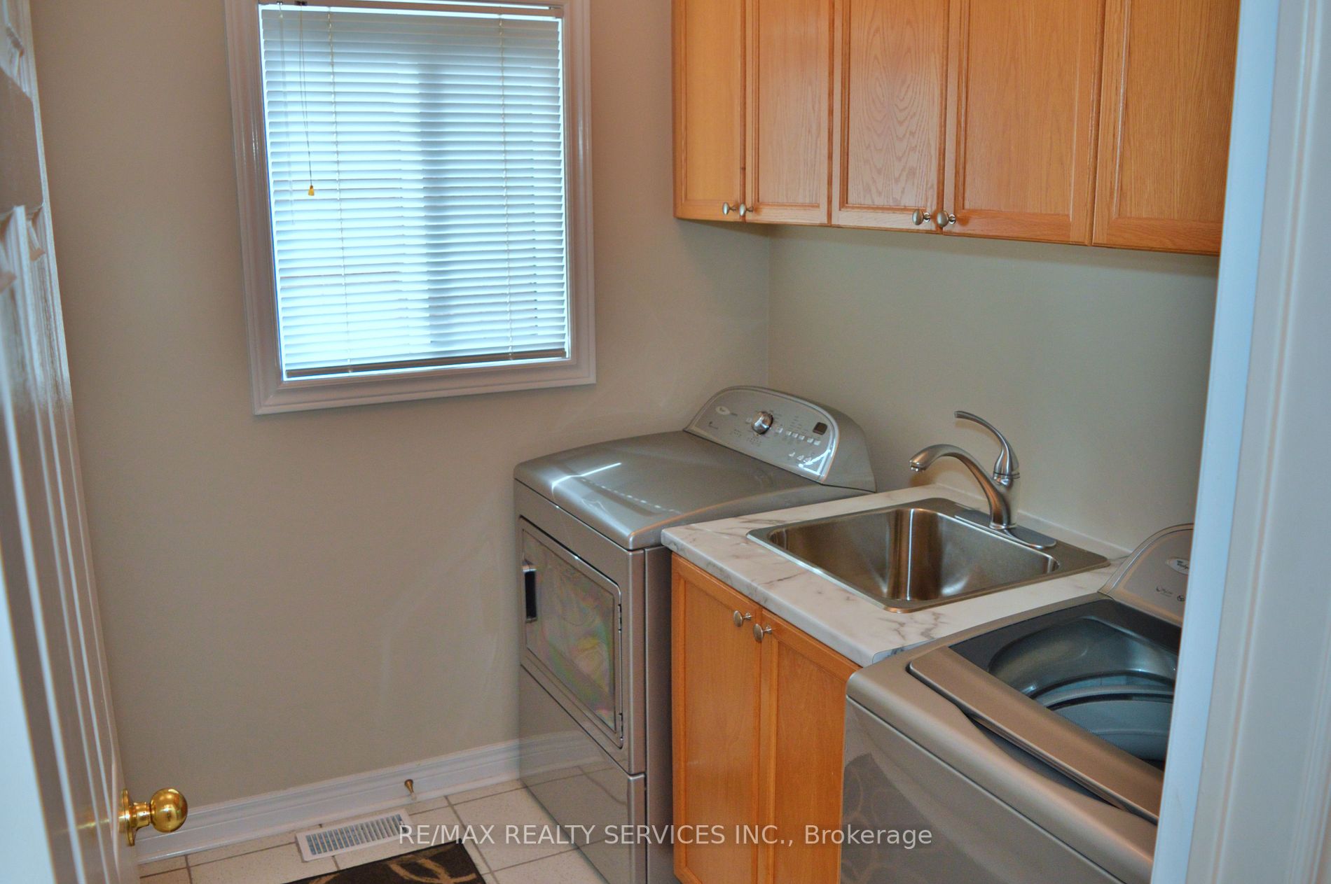 3 Valleybrae Court