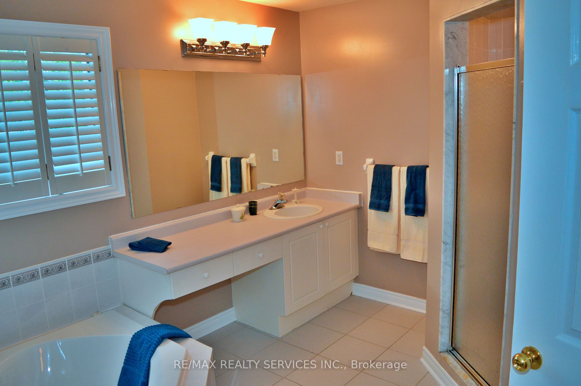 3 Valleybrae Court