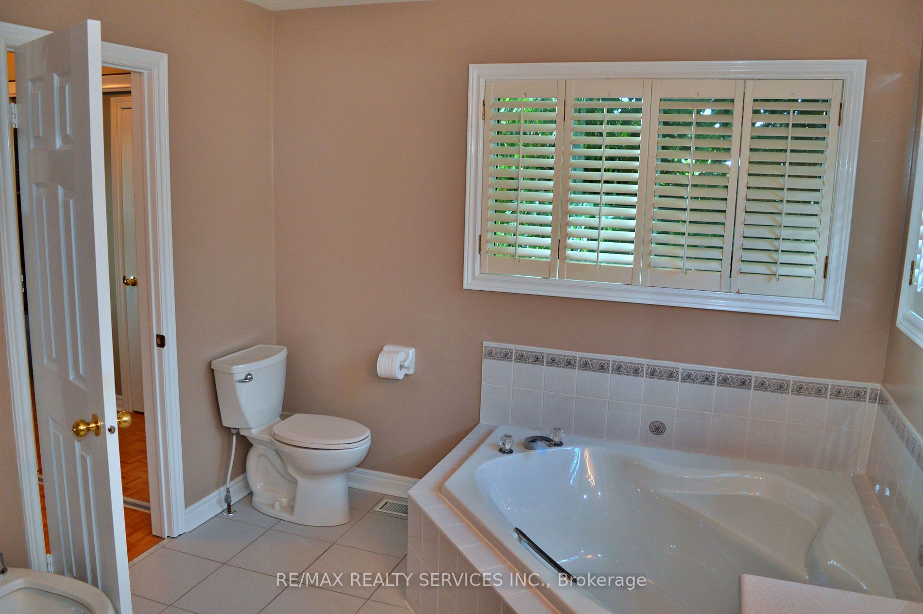 3 Valleybrae Court