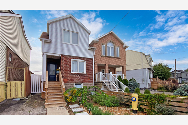 136 Avon Ave, Toronto