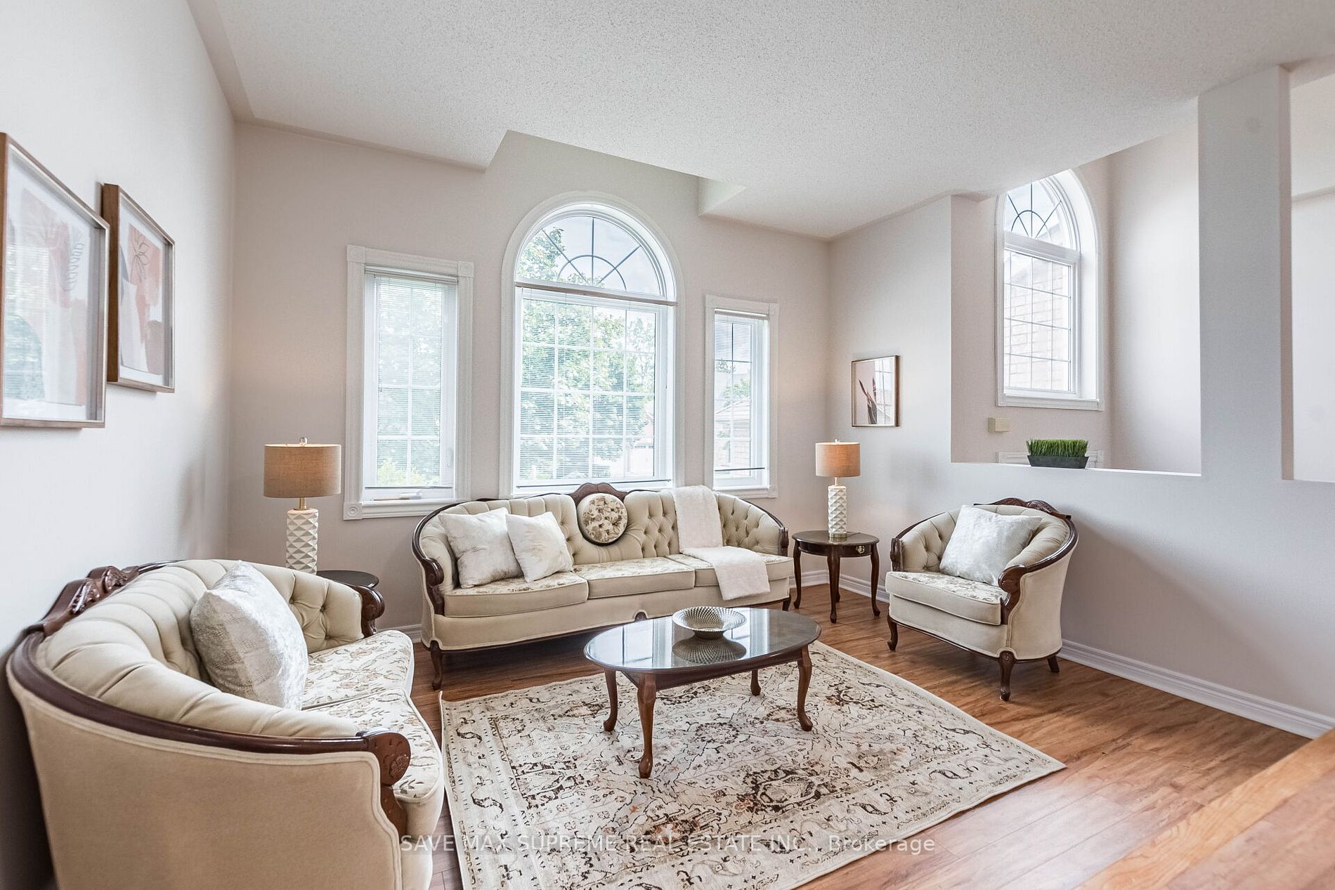 10 Kirkwood Crescent