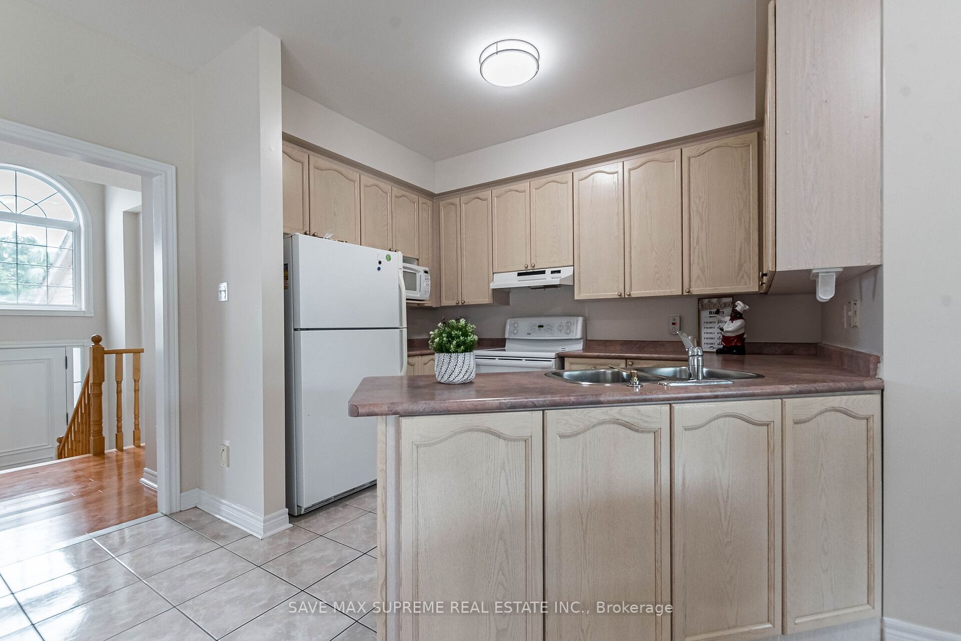 10 Kirkwood Crescent