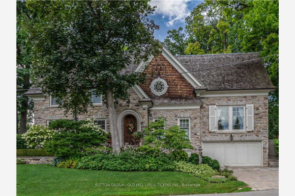 131 The Kingsway, Toronto