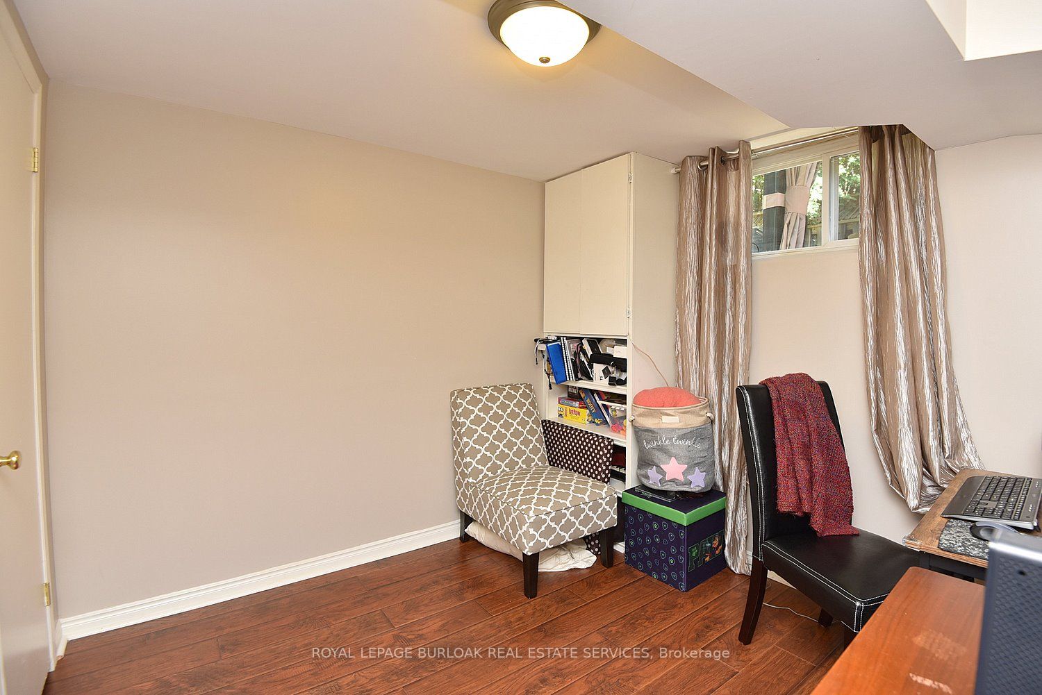 581 Braemore Rd