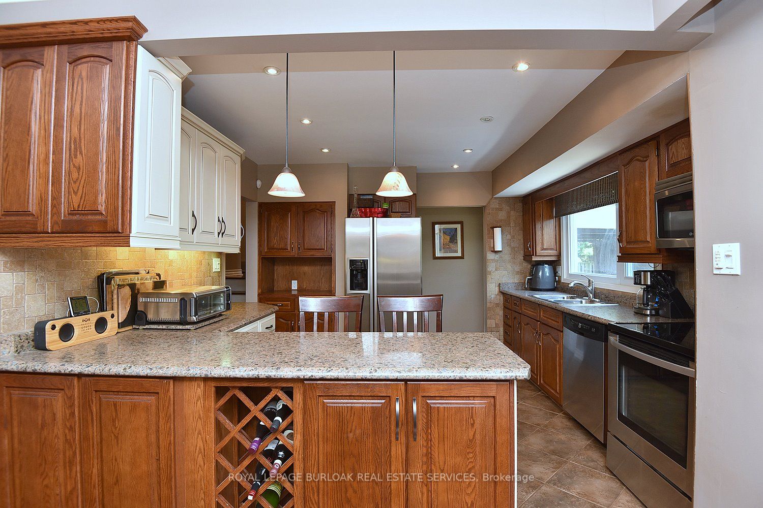 581 Braemore Rd