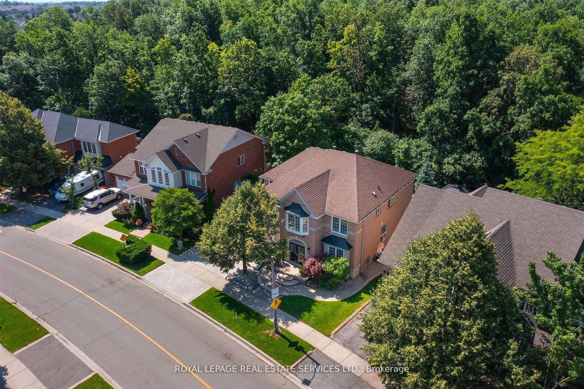 2180 Bloomfield Dr