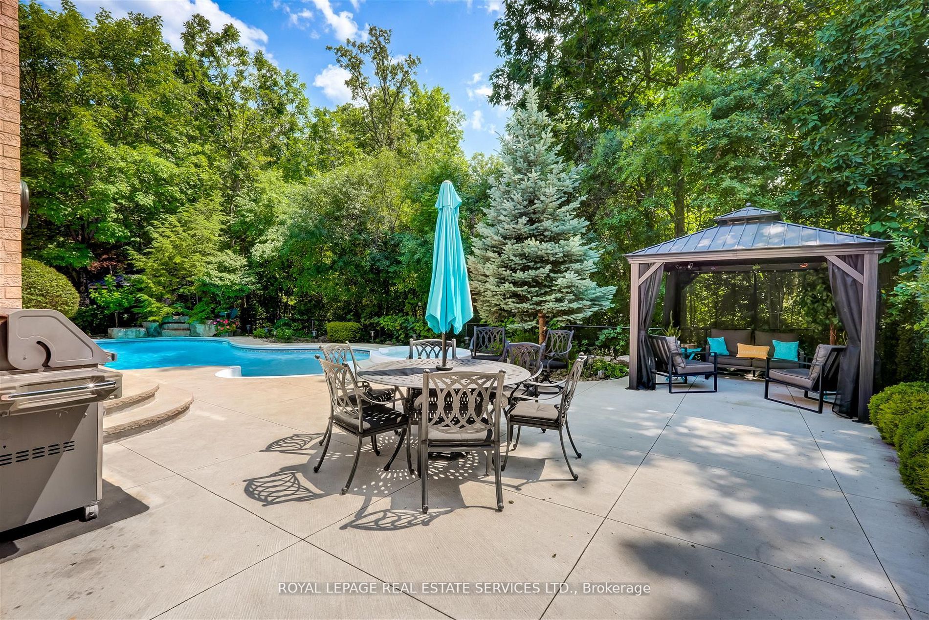2180 Bloomfield Dr