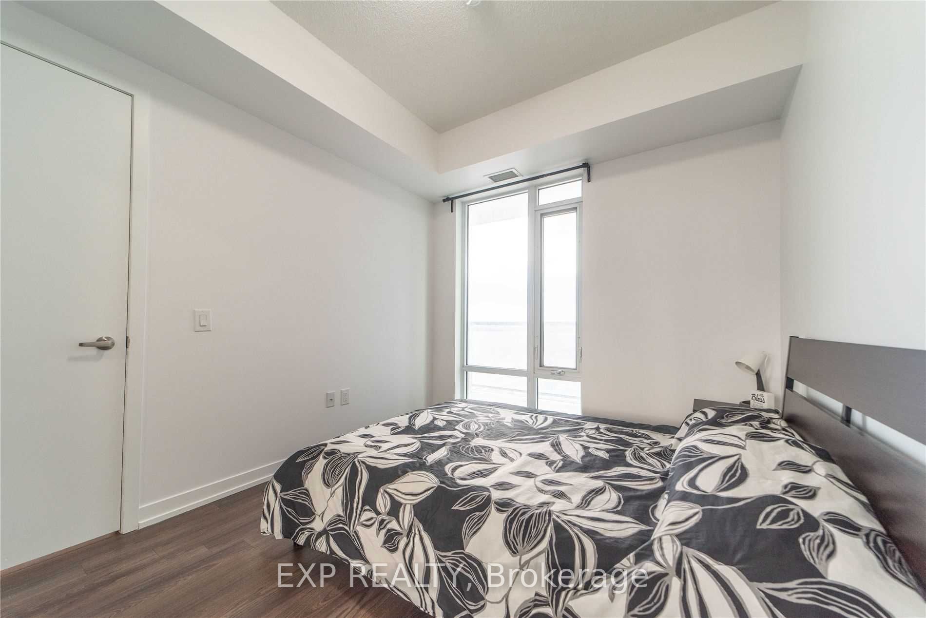 2560 Eglinton Ave W, #609