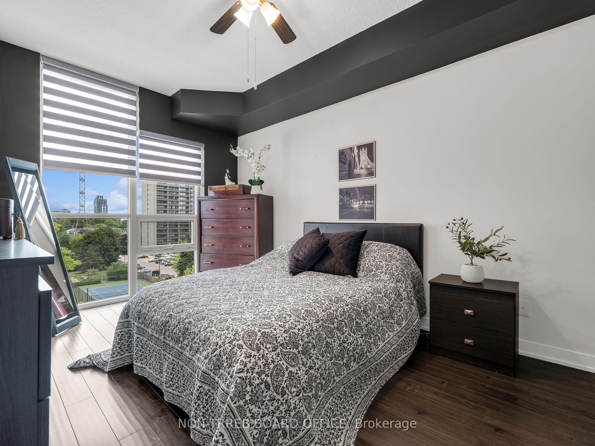 551 Maple Ave, #615