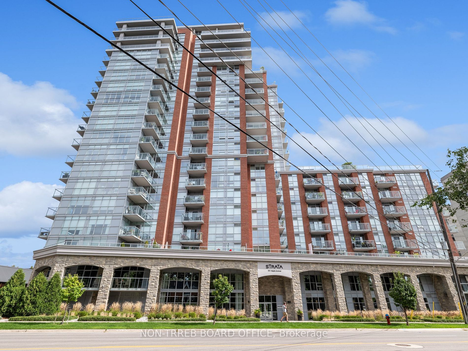 551 Maple Ave, #615