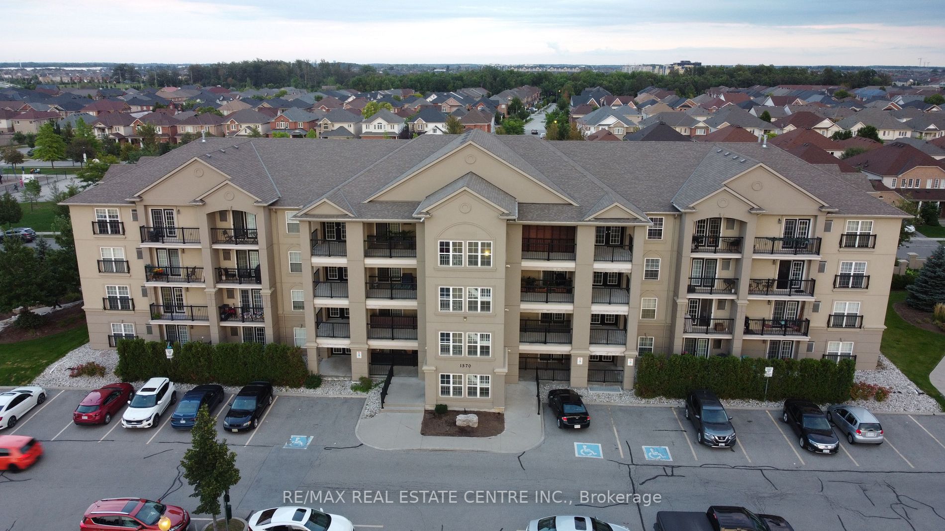 1370 Main St E, #103