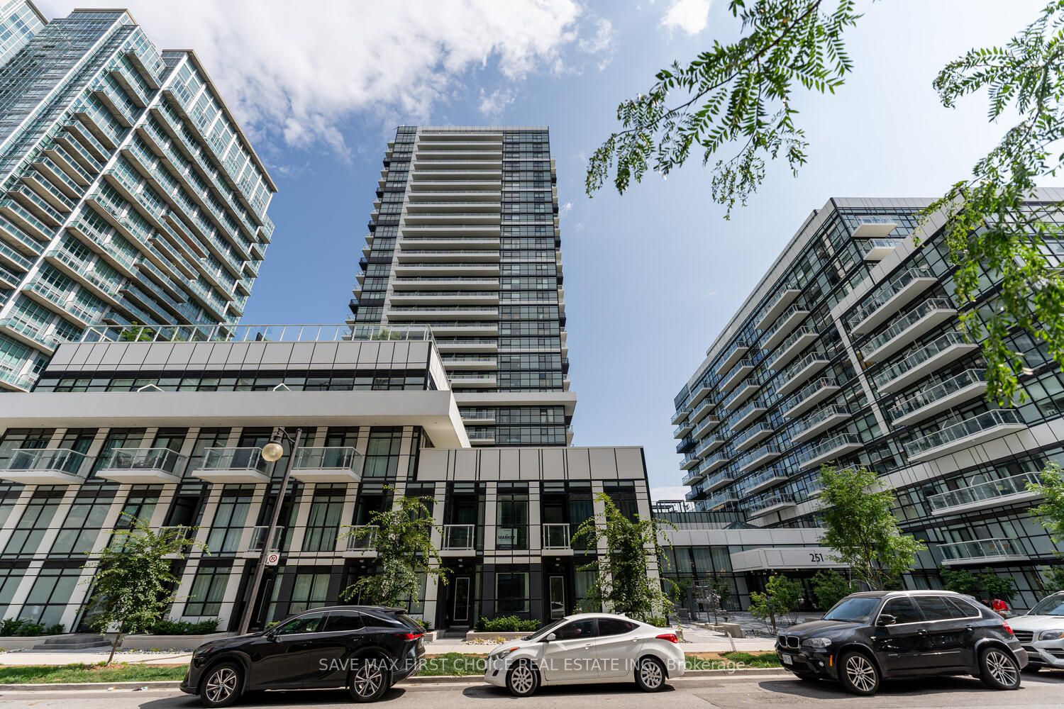 251 Manitoba Street, #316