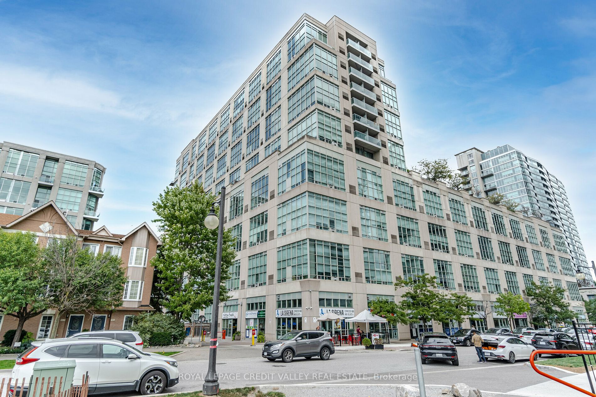 250 Manitoba St, #635