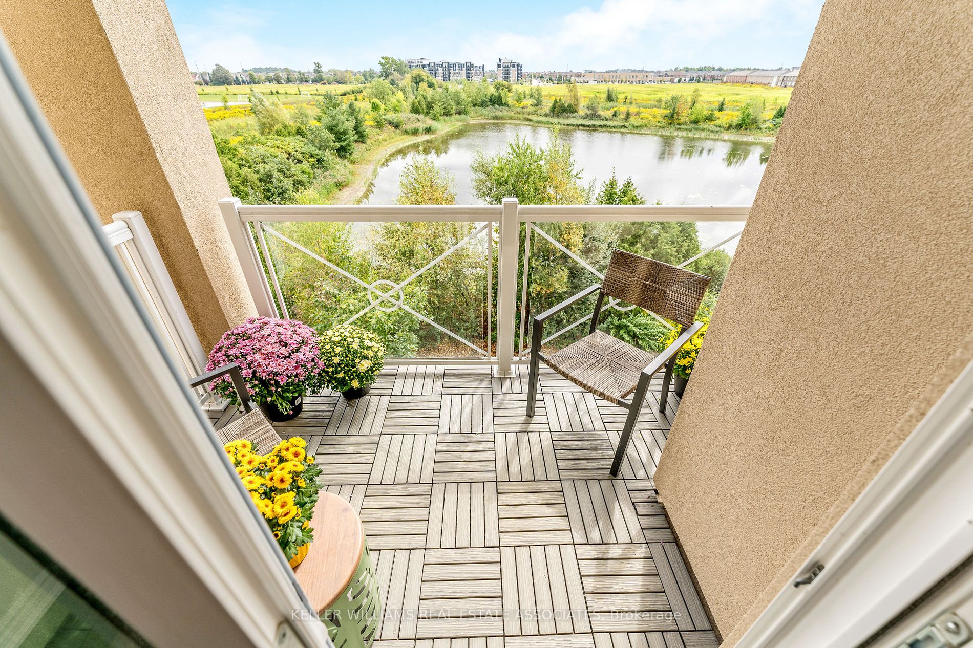 1370 Costigan Rd, #304