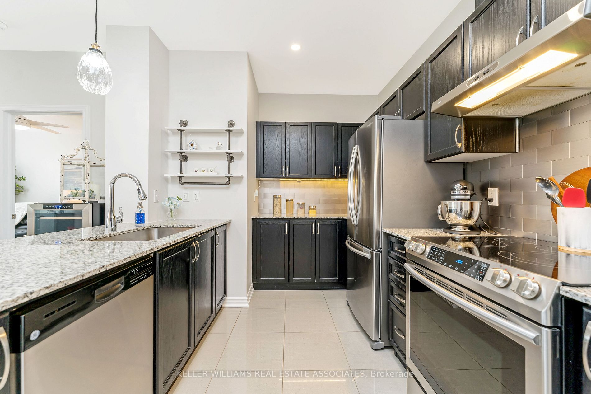 1370 Costigan Rd, #304