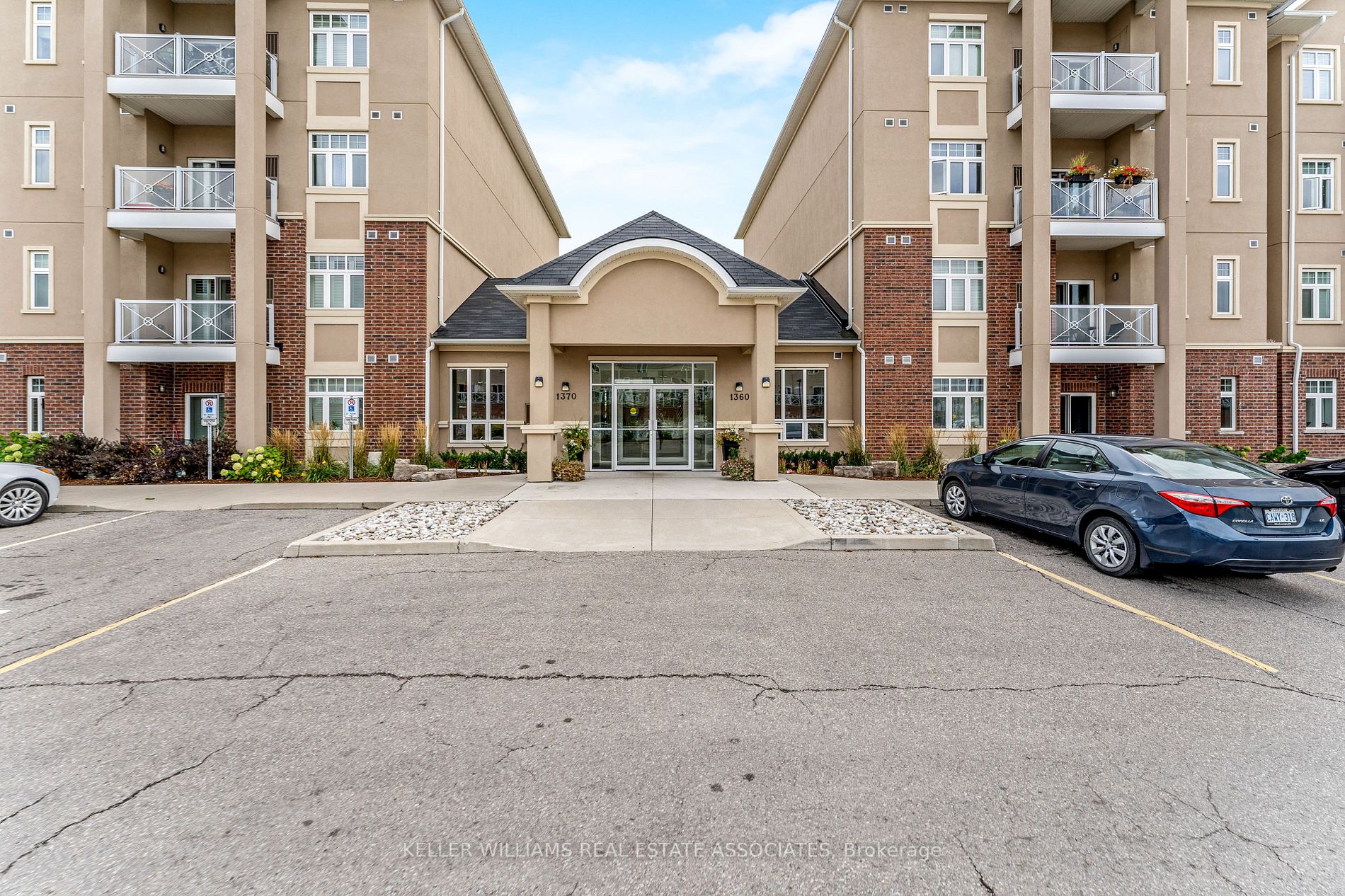 1370 Costigan Rd, #304