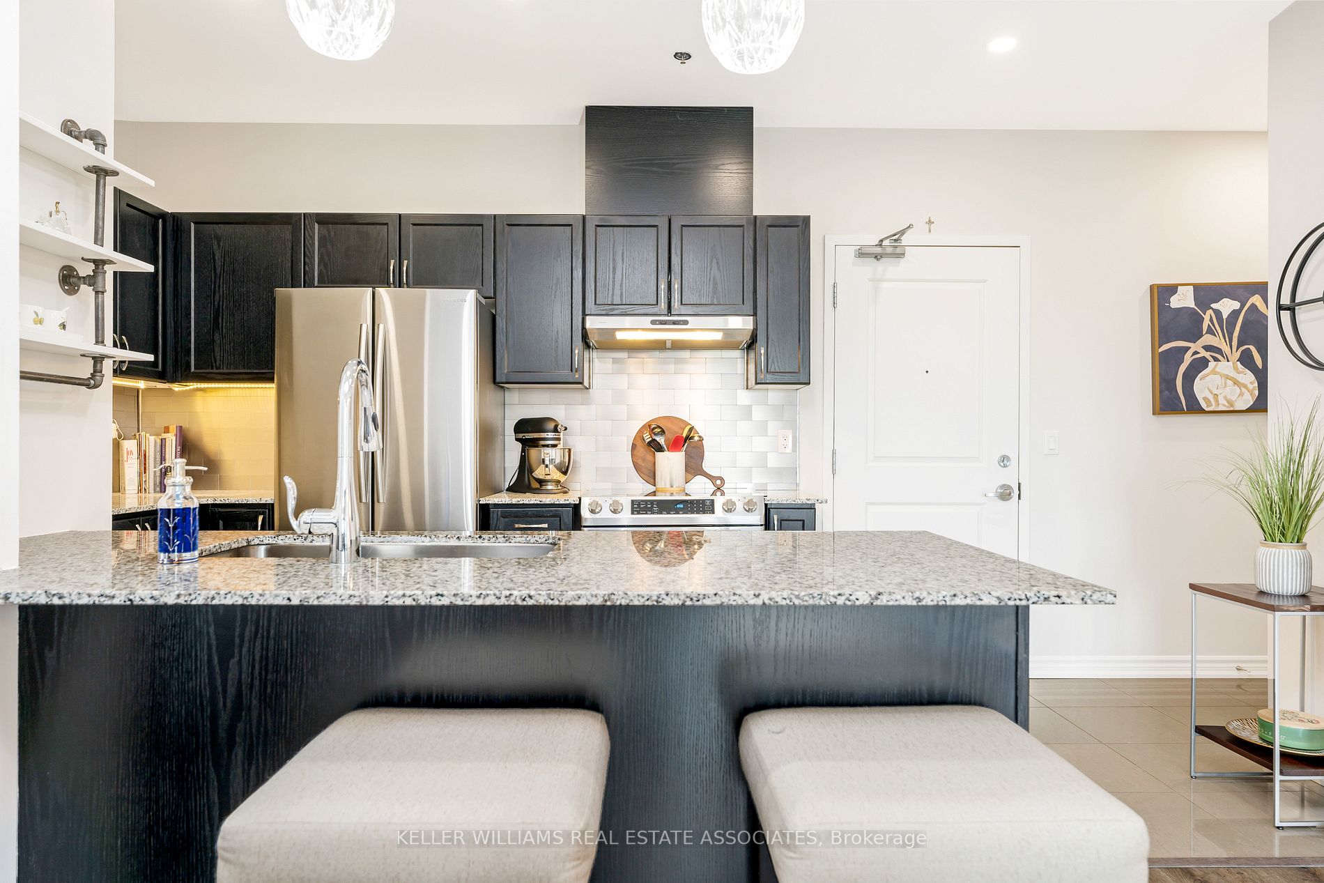 1370 Costigan Rd, #304