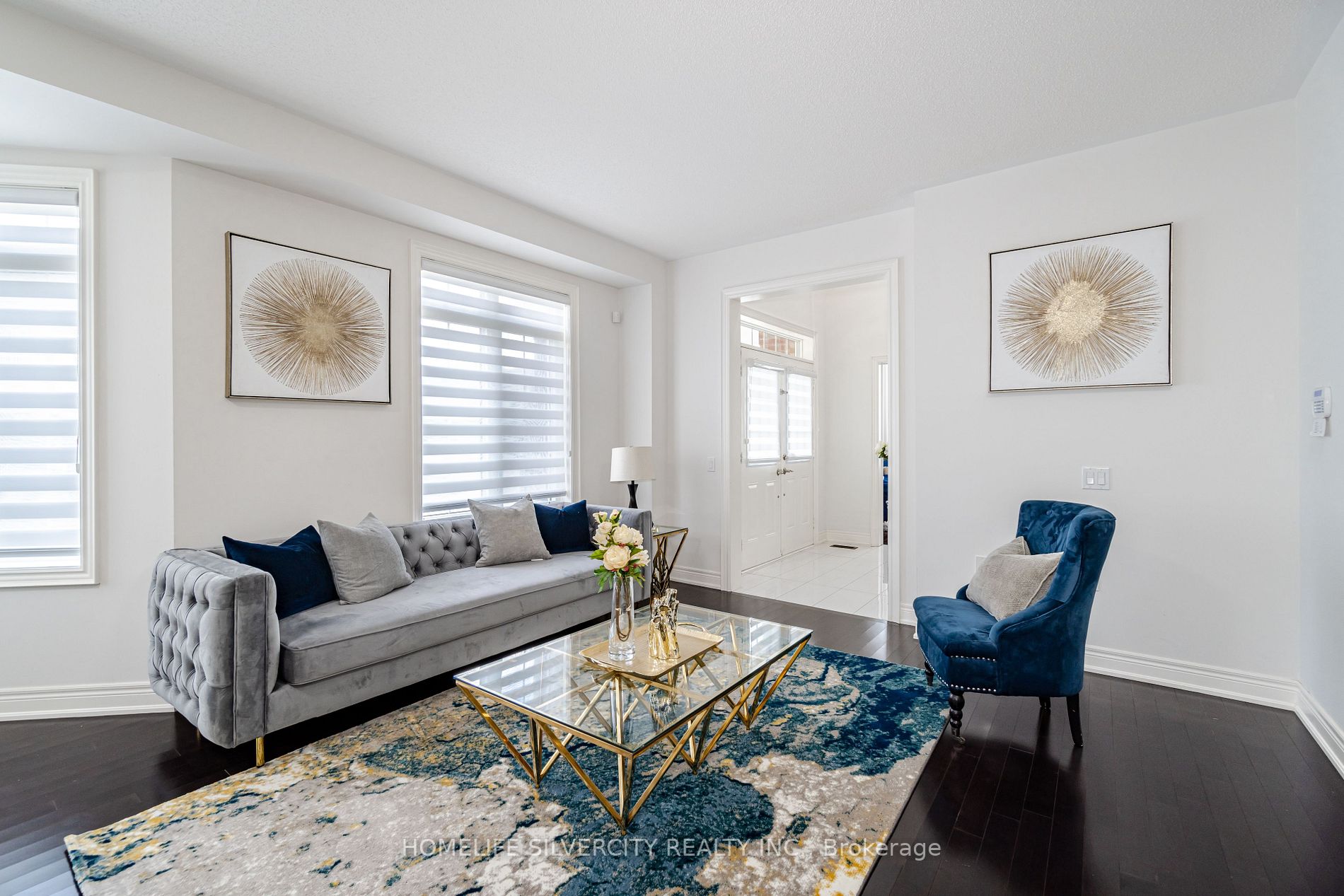 2 Maple Trail Road W