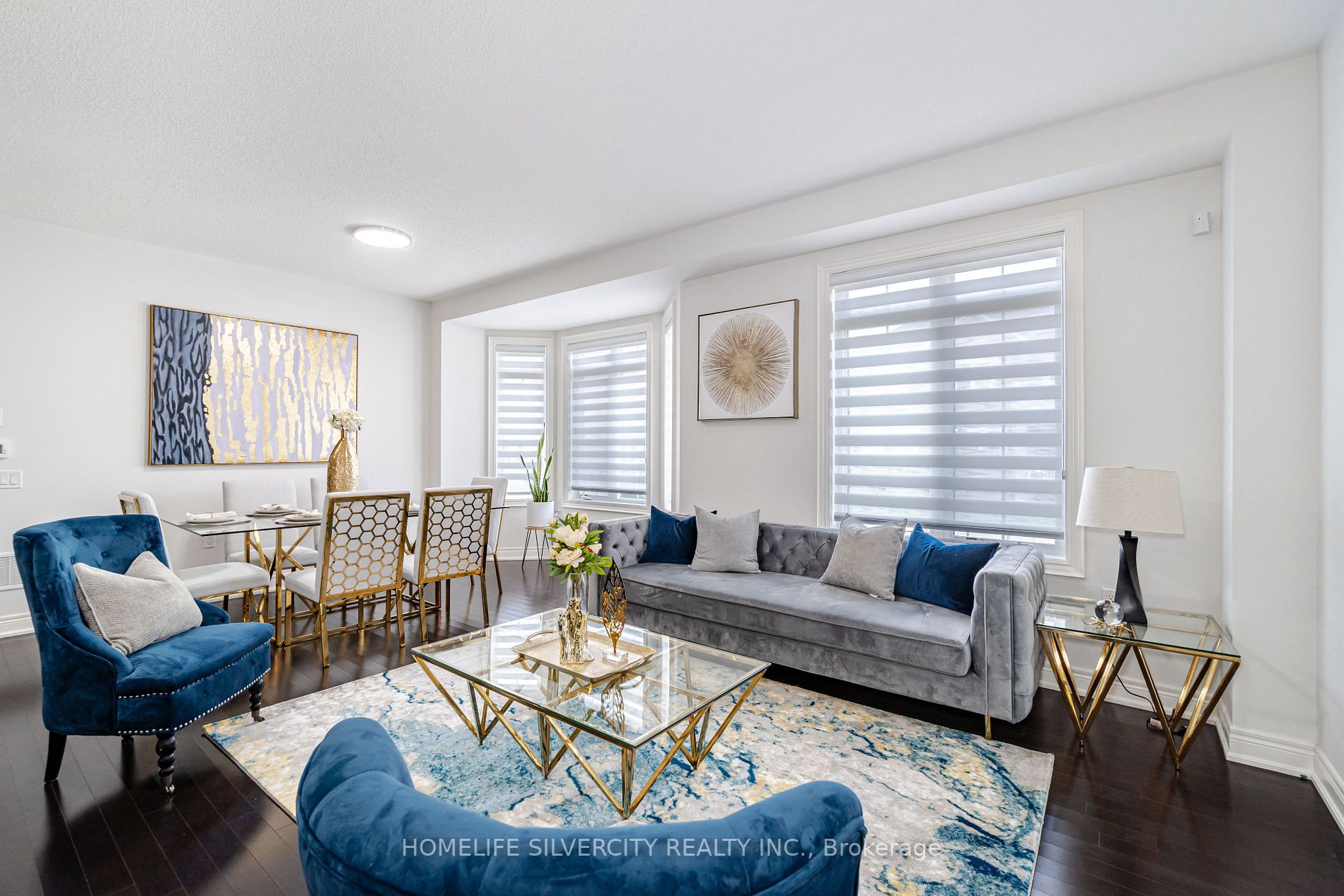 2 Maple Trail Road W
