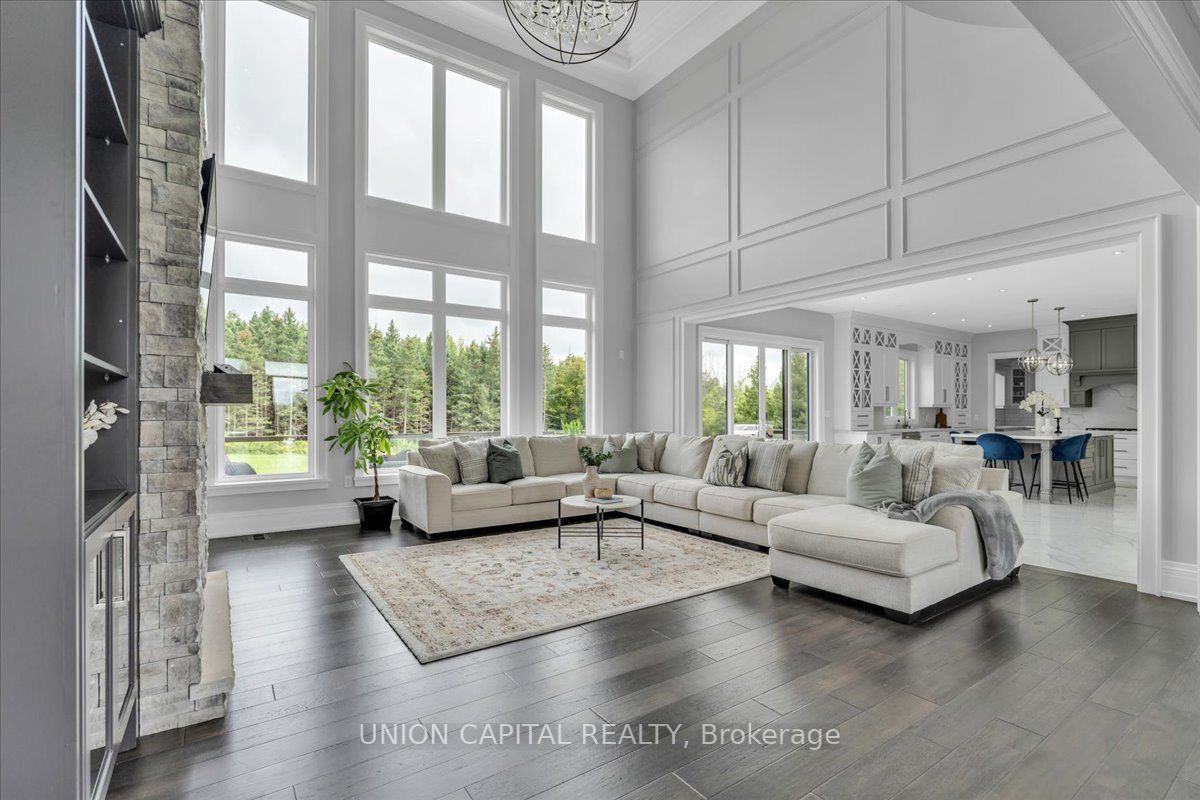 16033 Mississauga Road