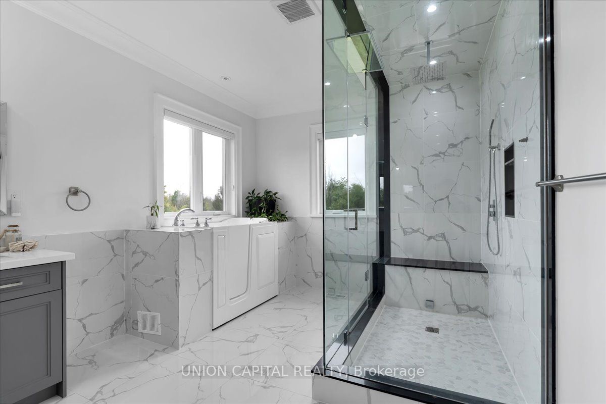 16033 Mississauga Road