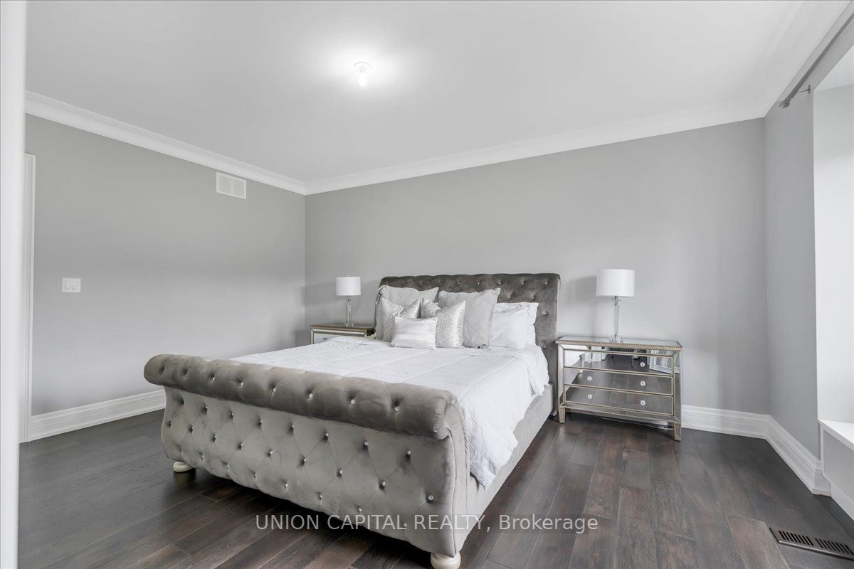 16033 Mississauga Road