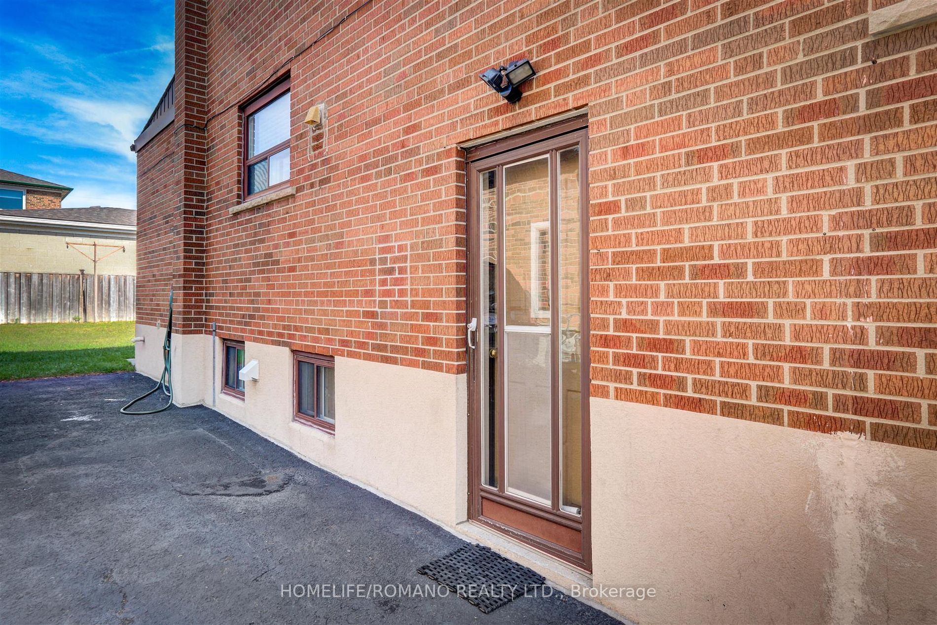 61 Hagar Ave